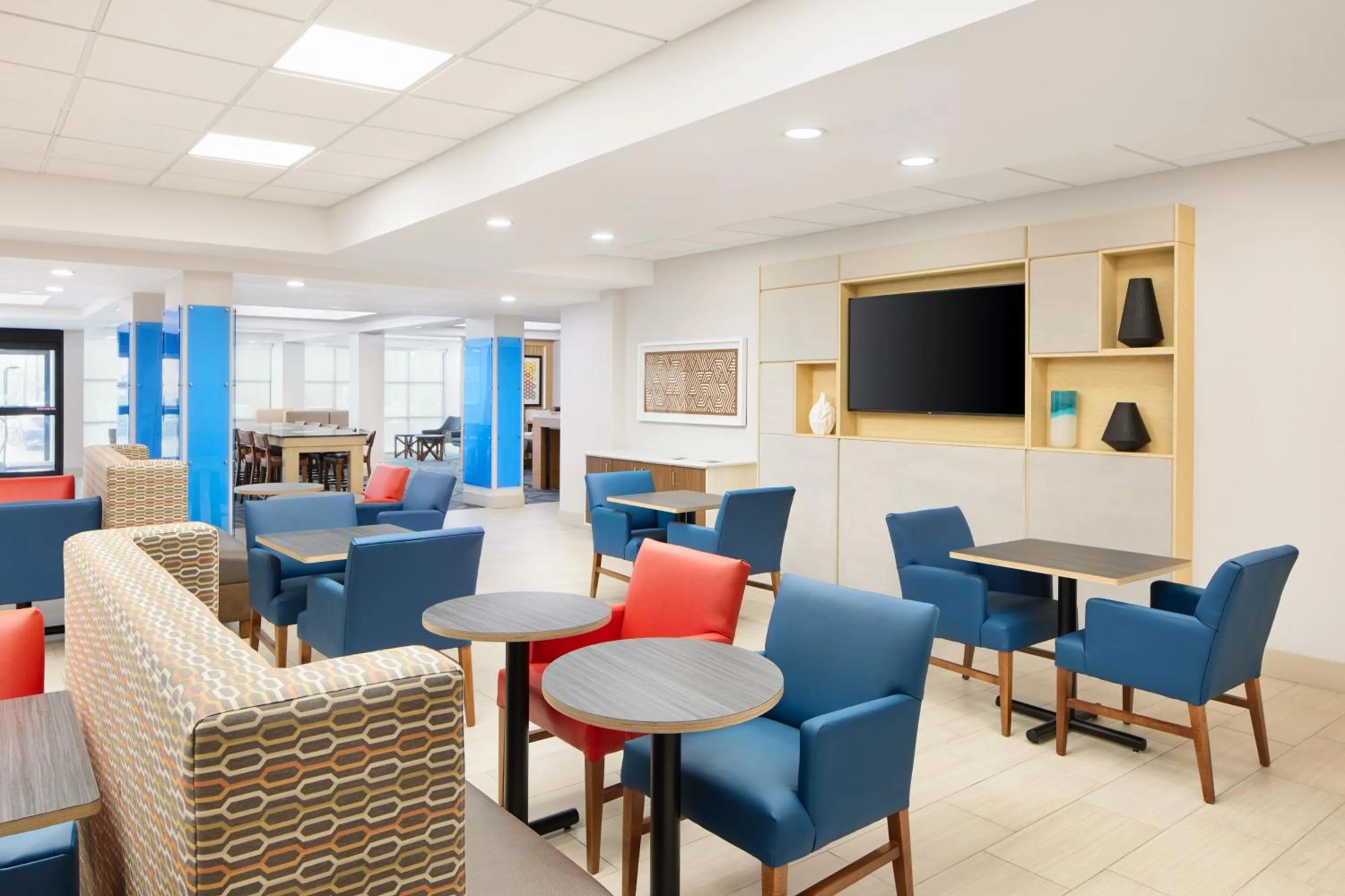 Property building in Holiday Inn Express & Suites - Atlanta - Tucker Northlake by IHG