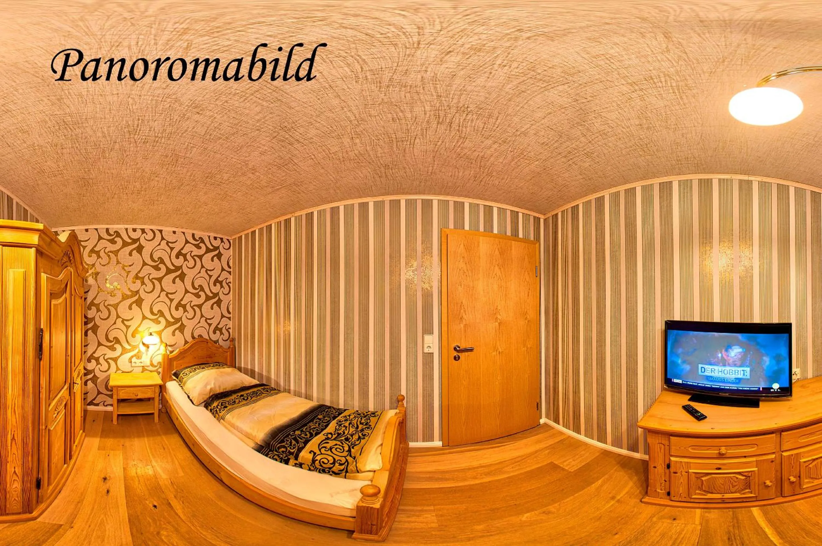 Photo of the whole room, Bed in Hohe Tanne