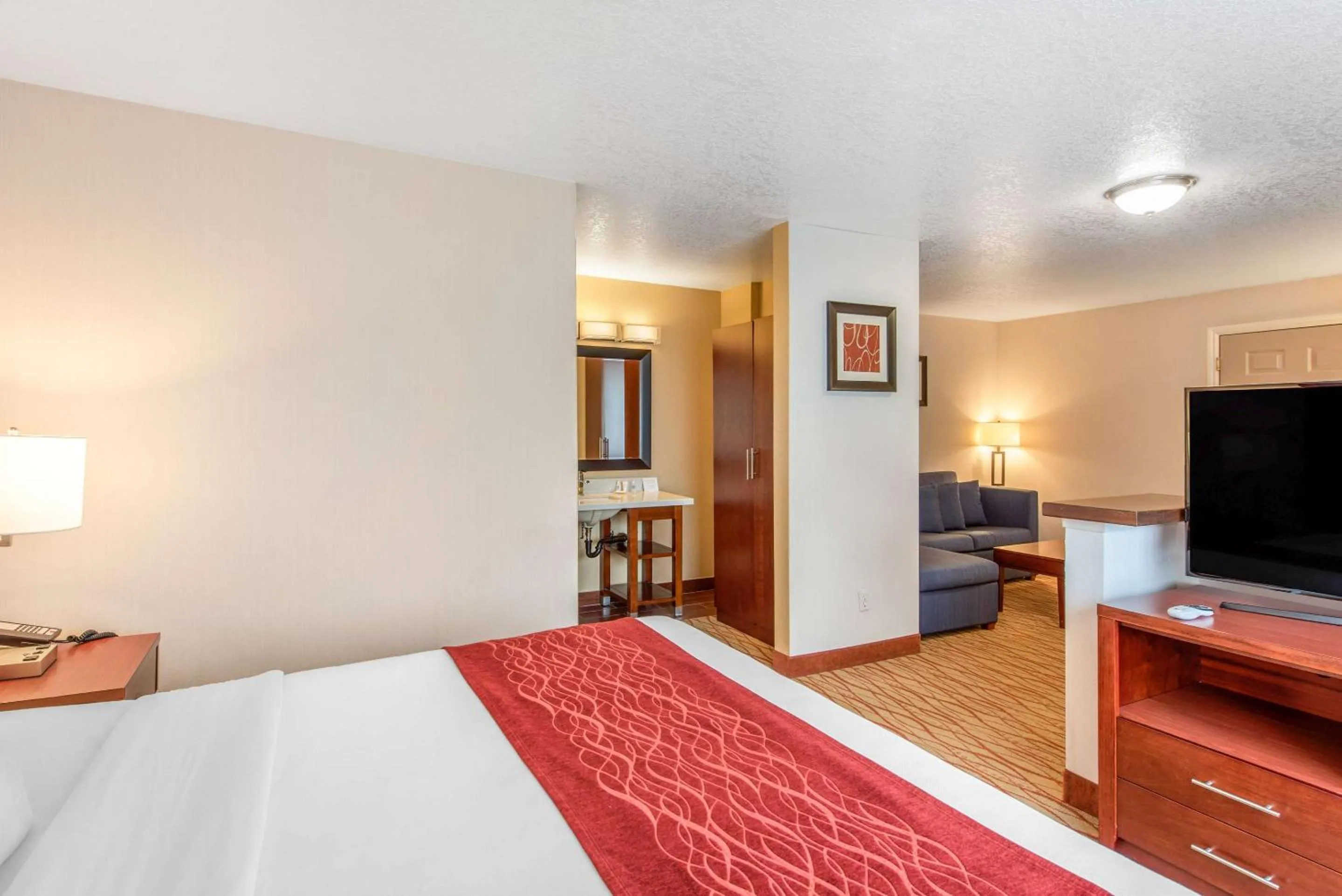 Bedroom, Bed in Comfort Inn Mount Shasta Area