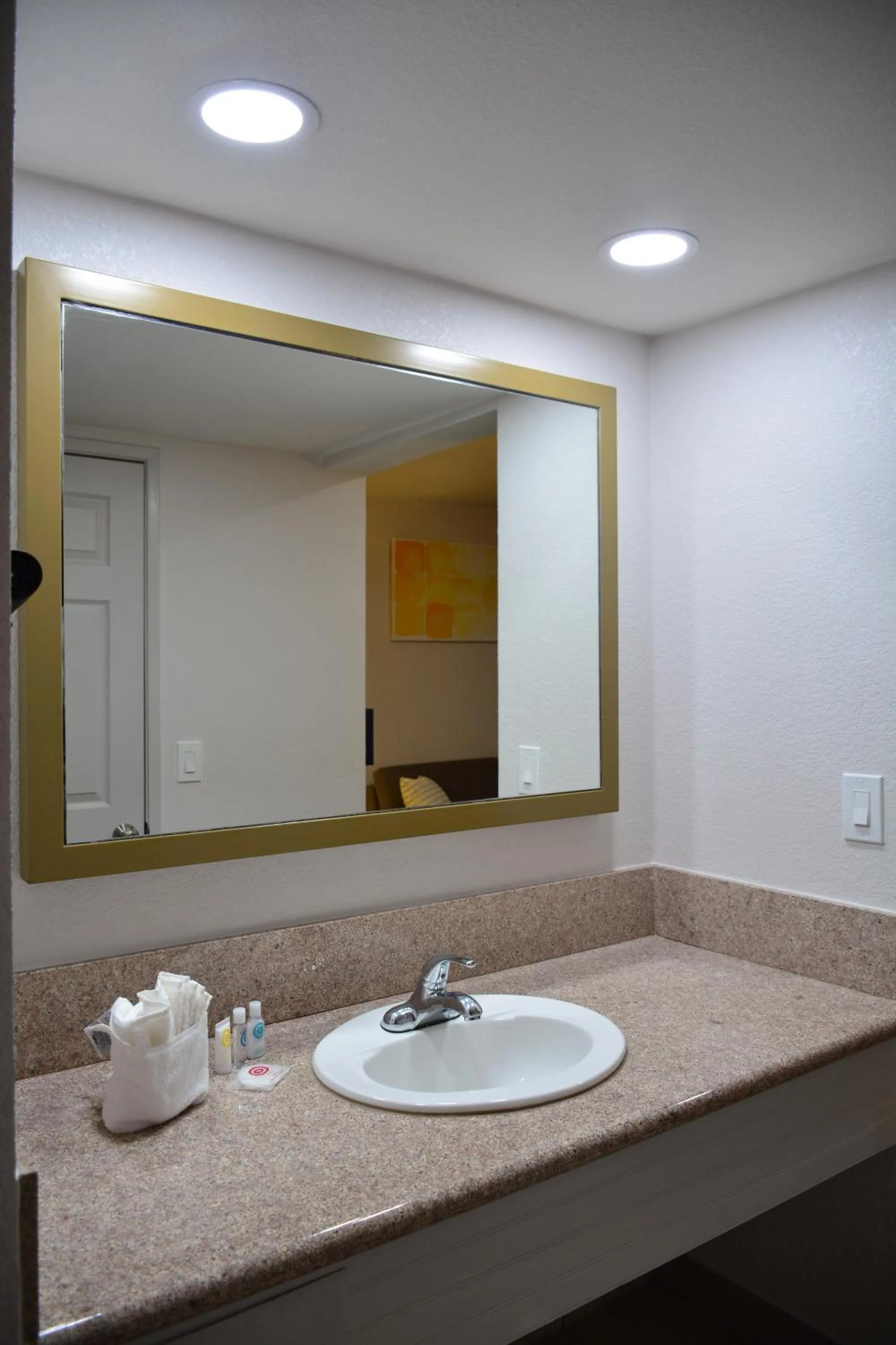 Comfort Inn & Suites Moreno Valley near March Air Reserve Base