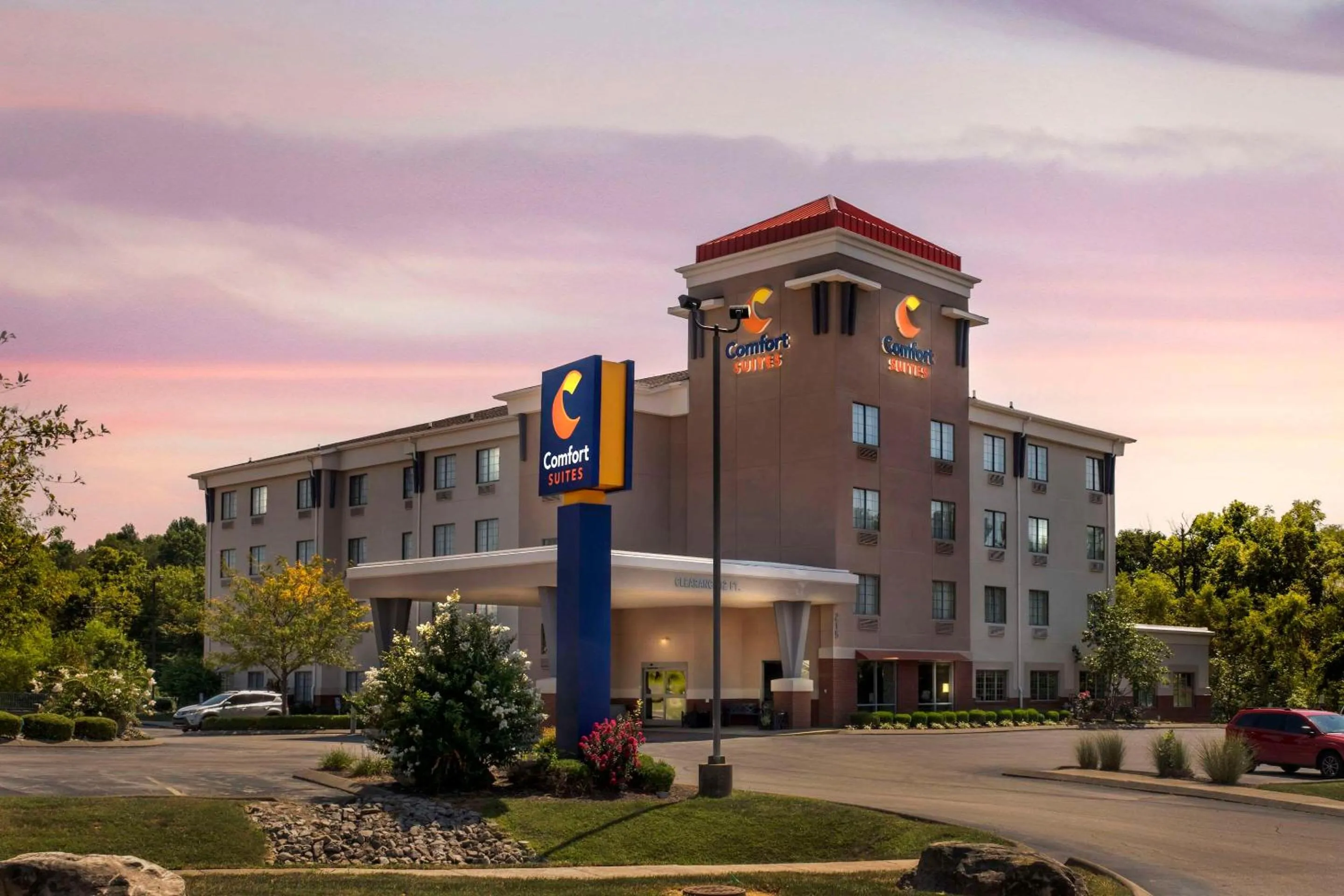 Property building in Comfort Suites Elizabethtown