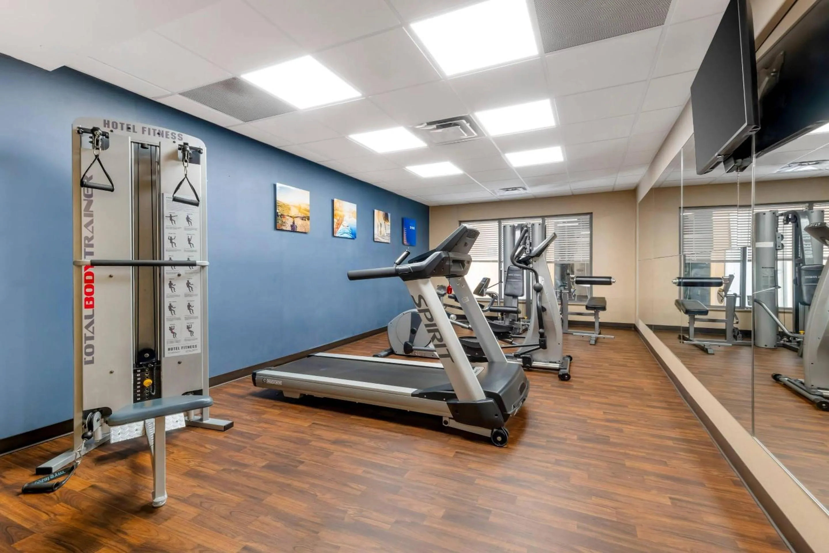 Fitness centre/facilities in Comfort Suites Elizabethtown