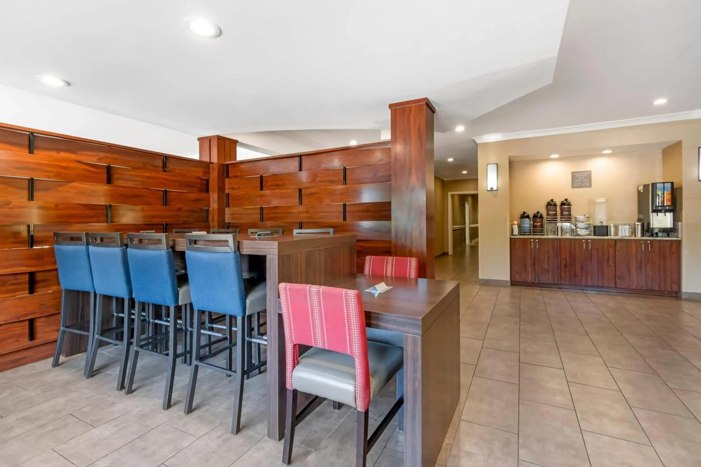 Lobby or reception in Comfort Suites Elizabethtown Lobby or reception in Comfort Suites Elizabethtown
