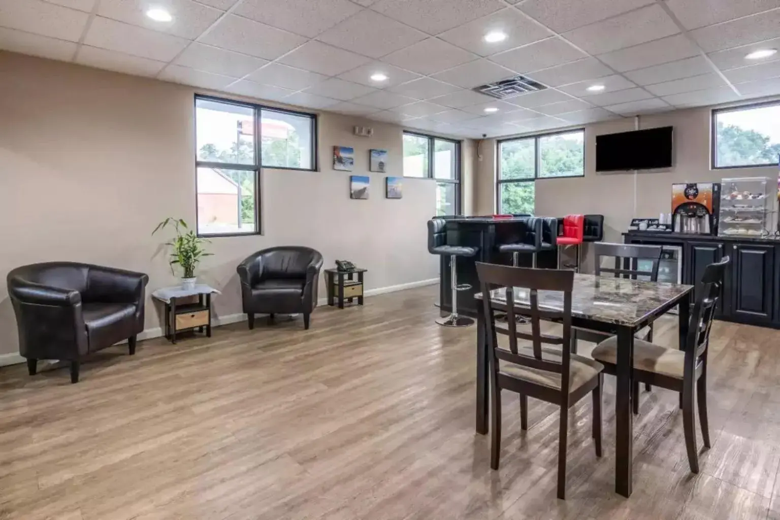 Lobby or reception in Americas Best Value Inn Opelika Lobby or reception in Americas Best Value Inn Opelika