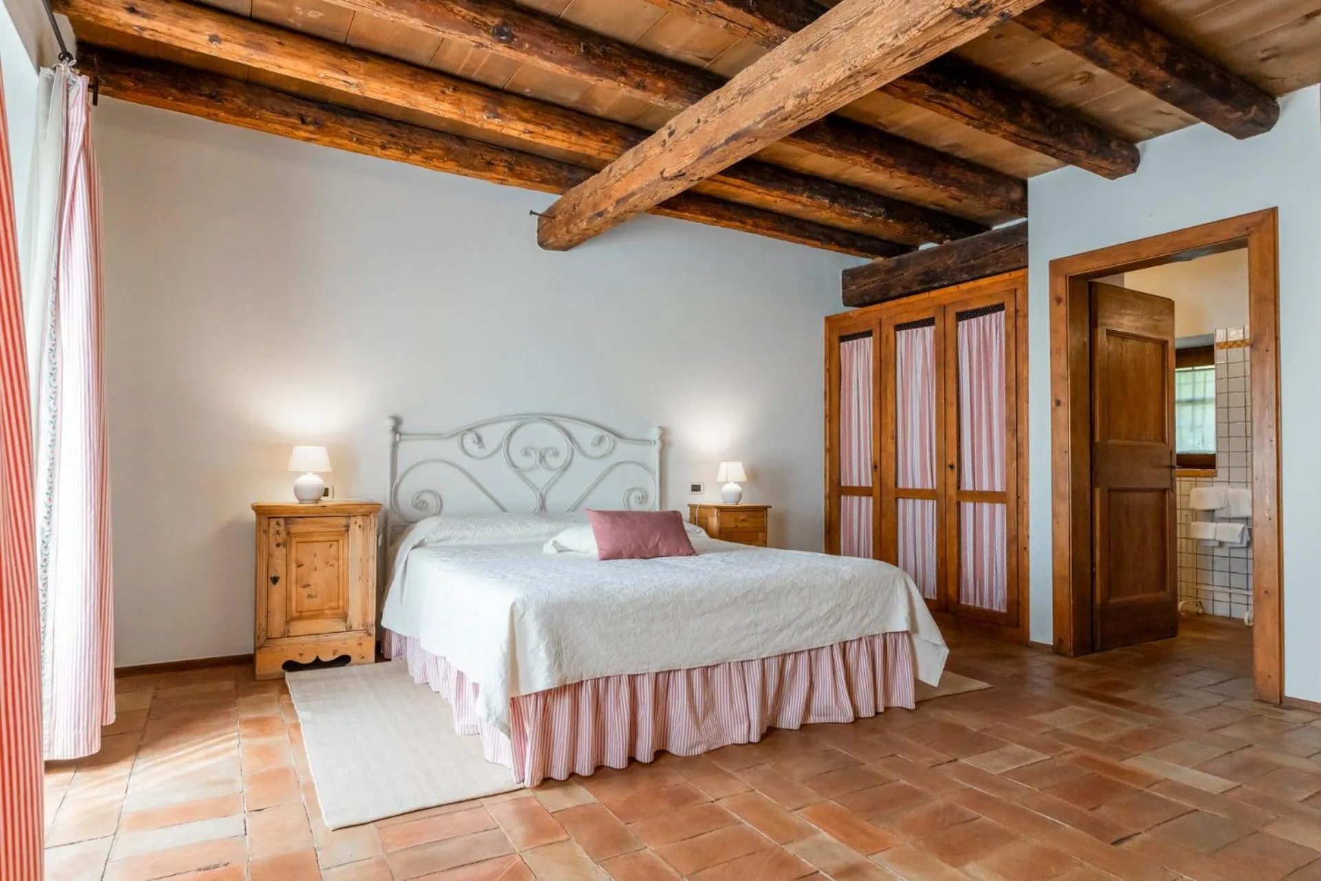 Bedroom, Bed in Musella Winery & Relais