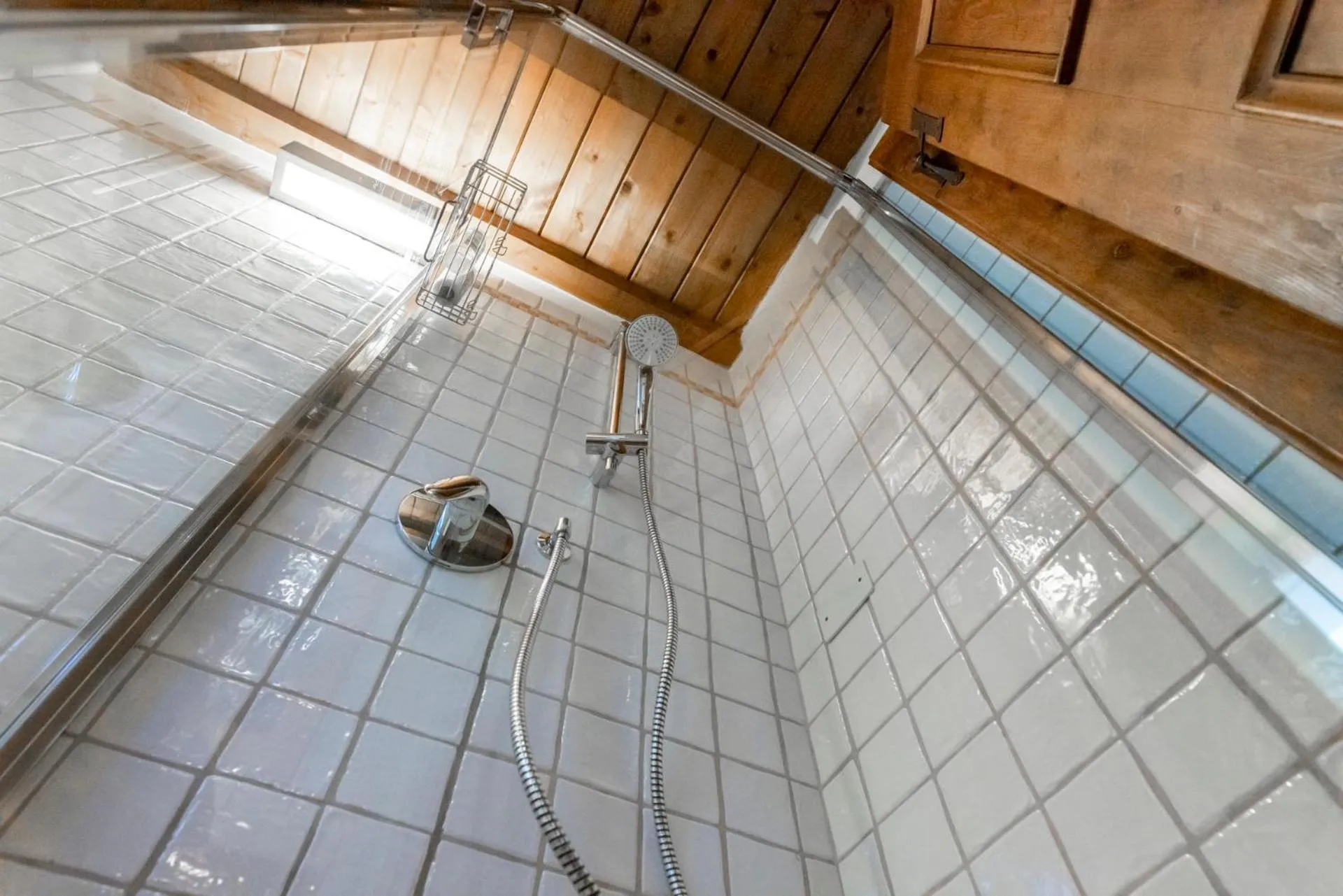 Shower in Musella Winery & Relais