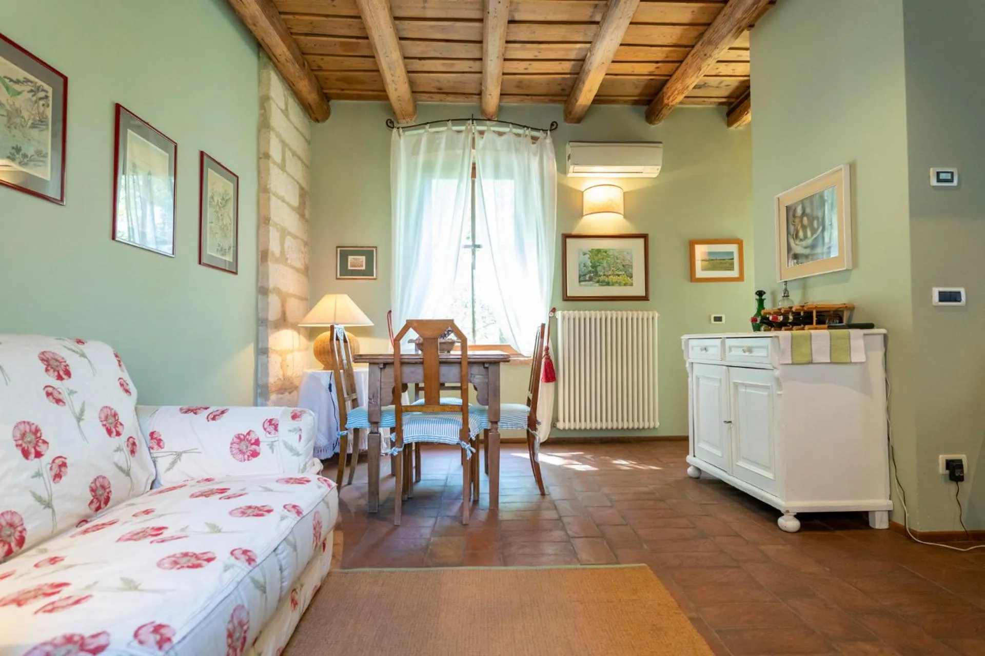 Living room in Musella Winery & Relais