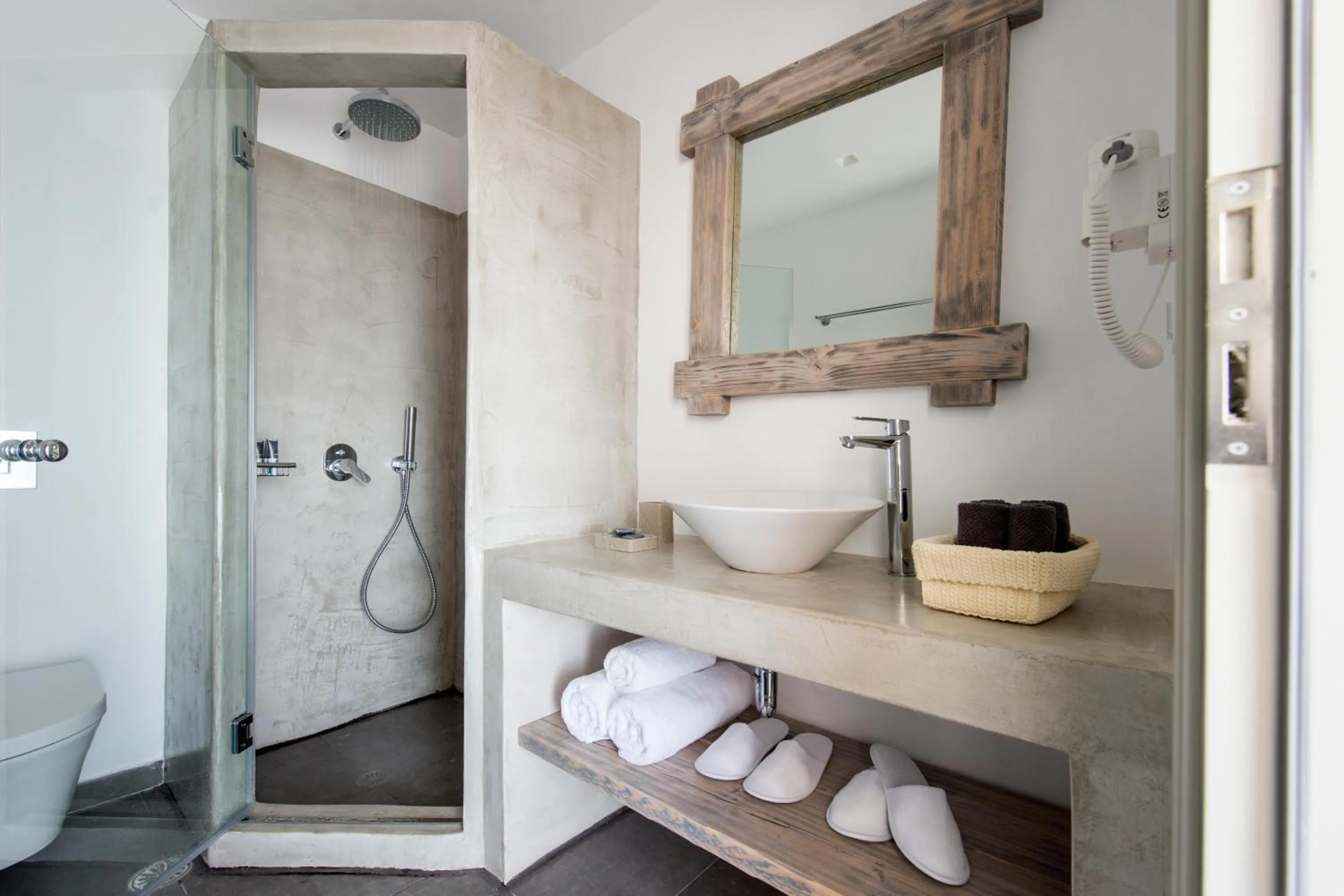 Shower in Caldera's Dolphin Suites