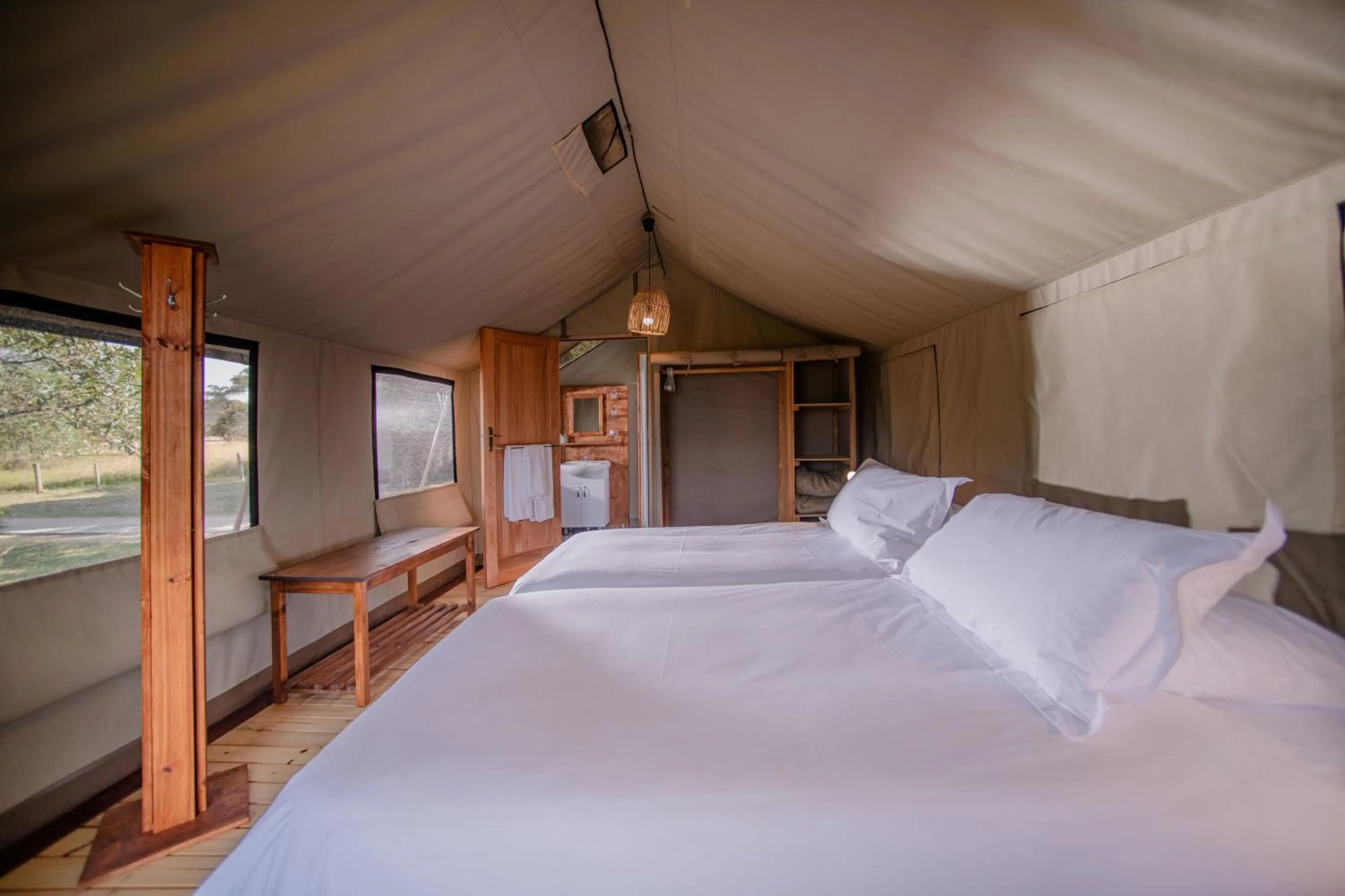 Photo of the whole room, Bed in Nkambeni Safari Camp