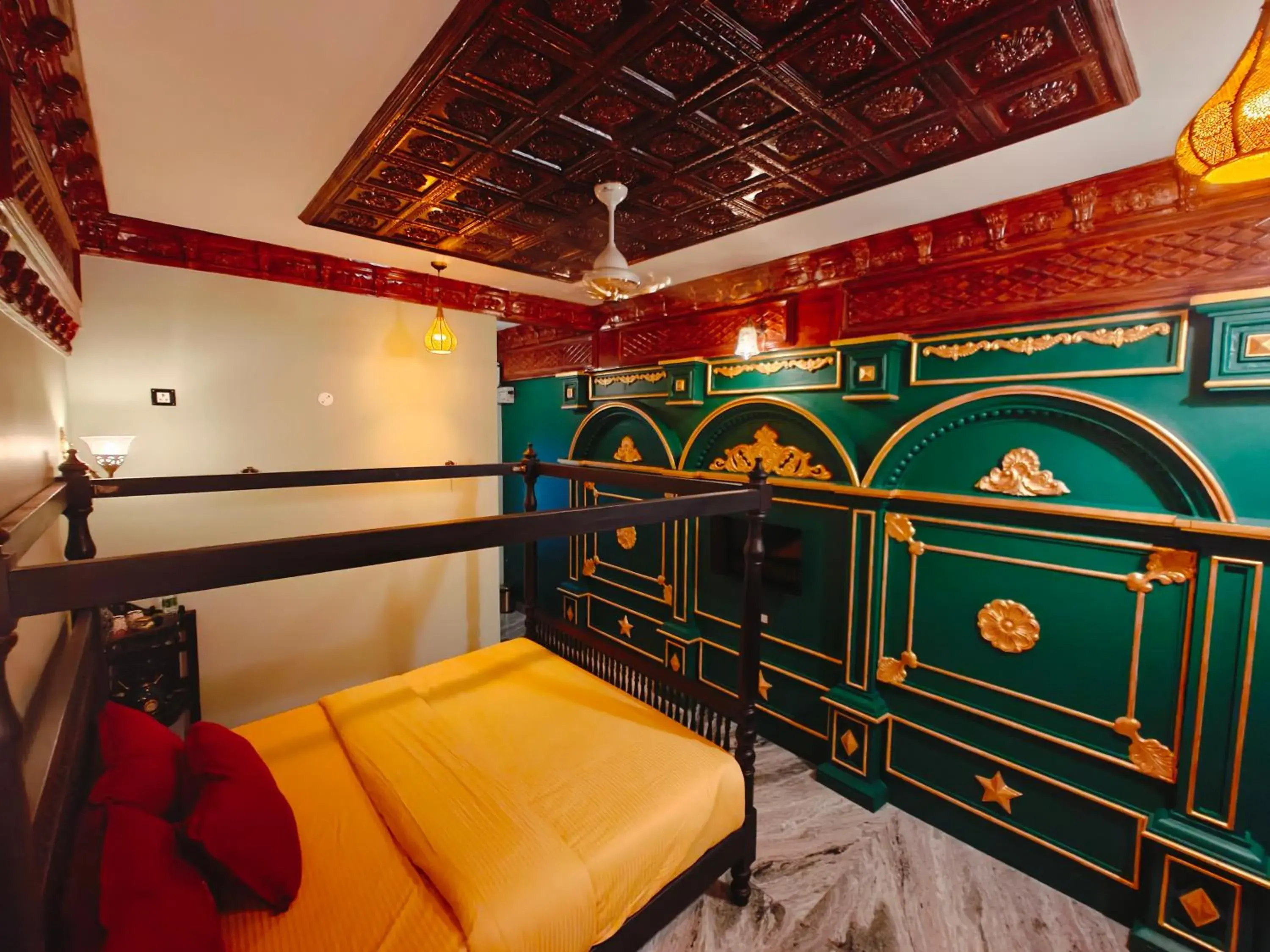 Bed in Chola Heritage Resort Bed in Chola Heritage Resort