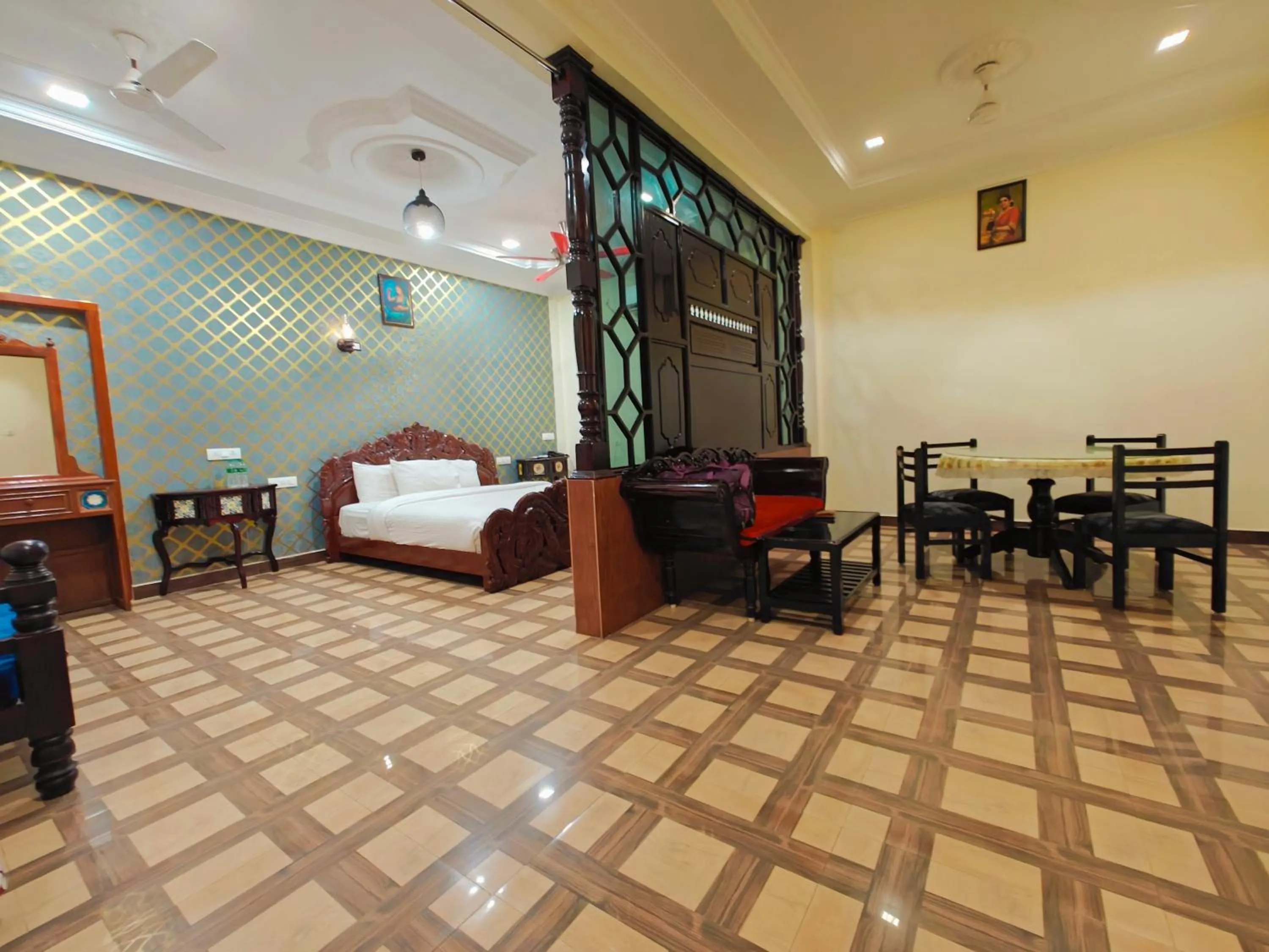 Bedroom, Bed in Chola Heritage Resort