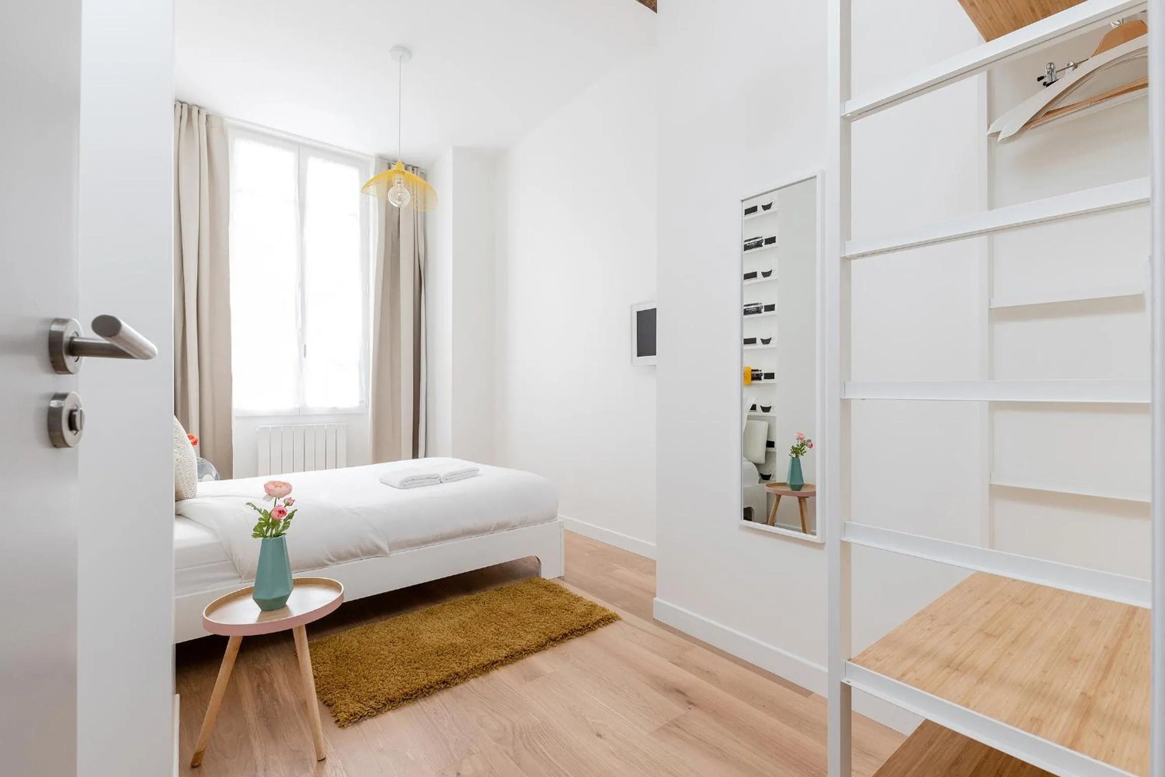 Bed in Appartement Vertus