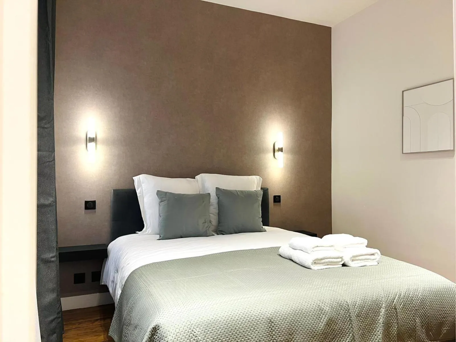 Bedroom, Bed in Appartement Vertus