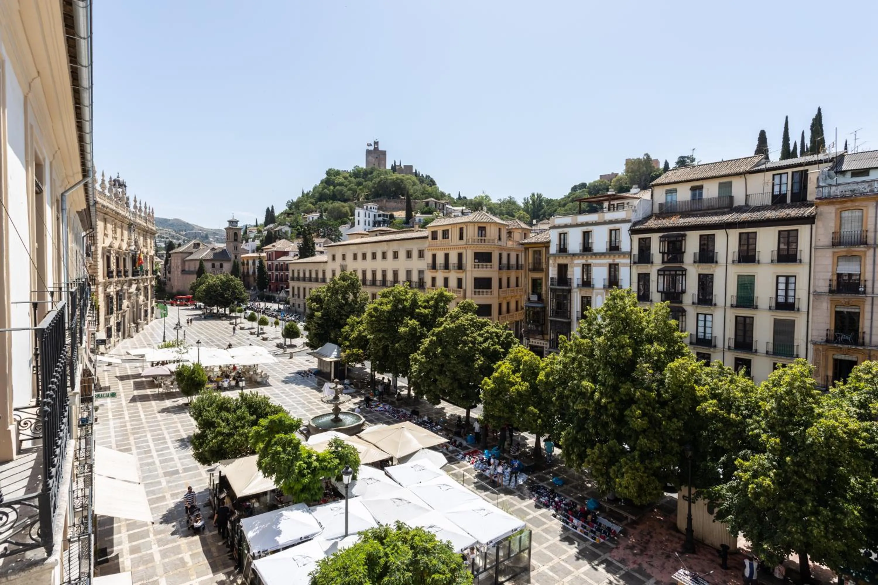 Nearby landmark in BiBo Suites Plaza Nueva