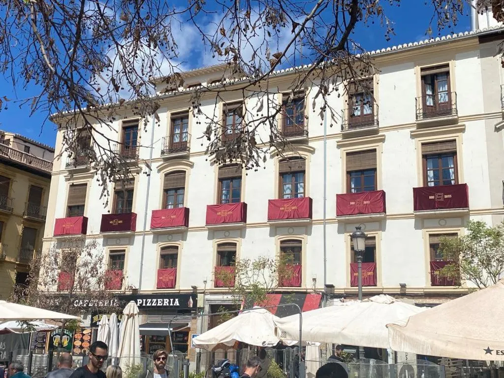BiBo Suites Plaza Nueva