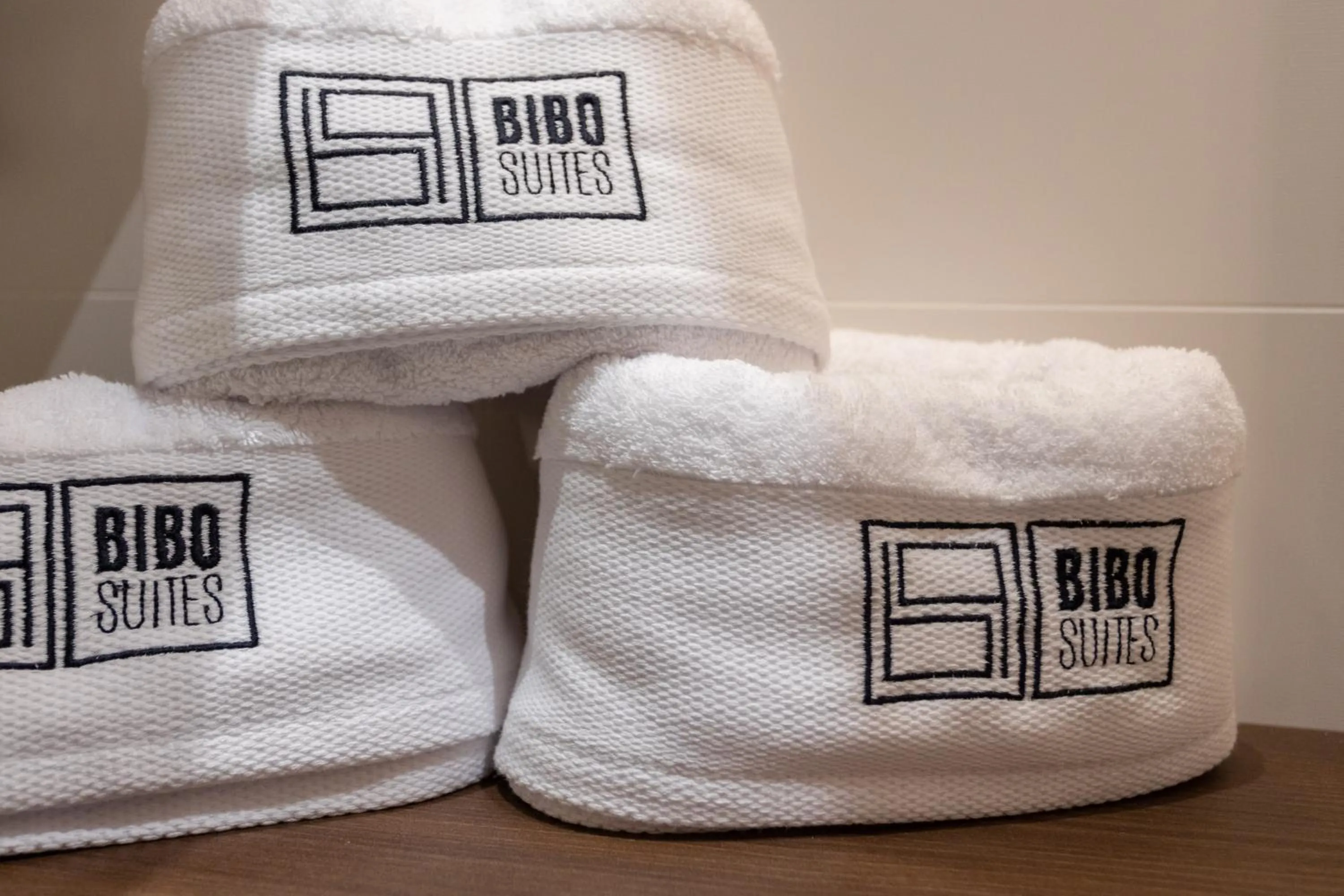 Logo/Certificate/Sign in BiBo Suites Plaza Nueva