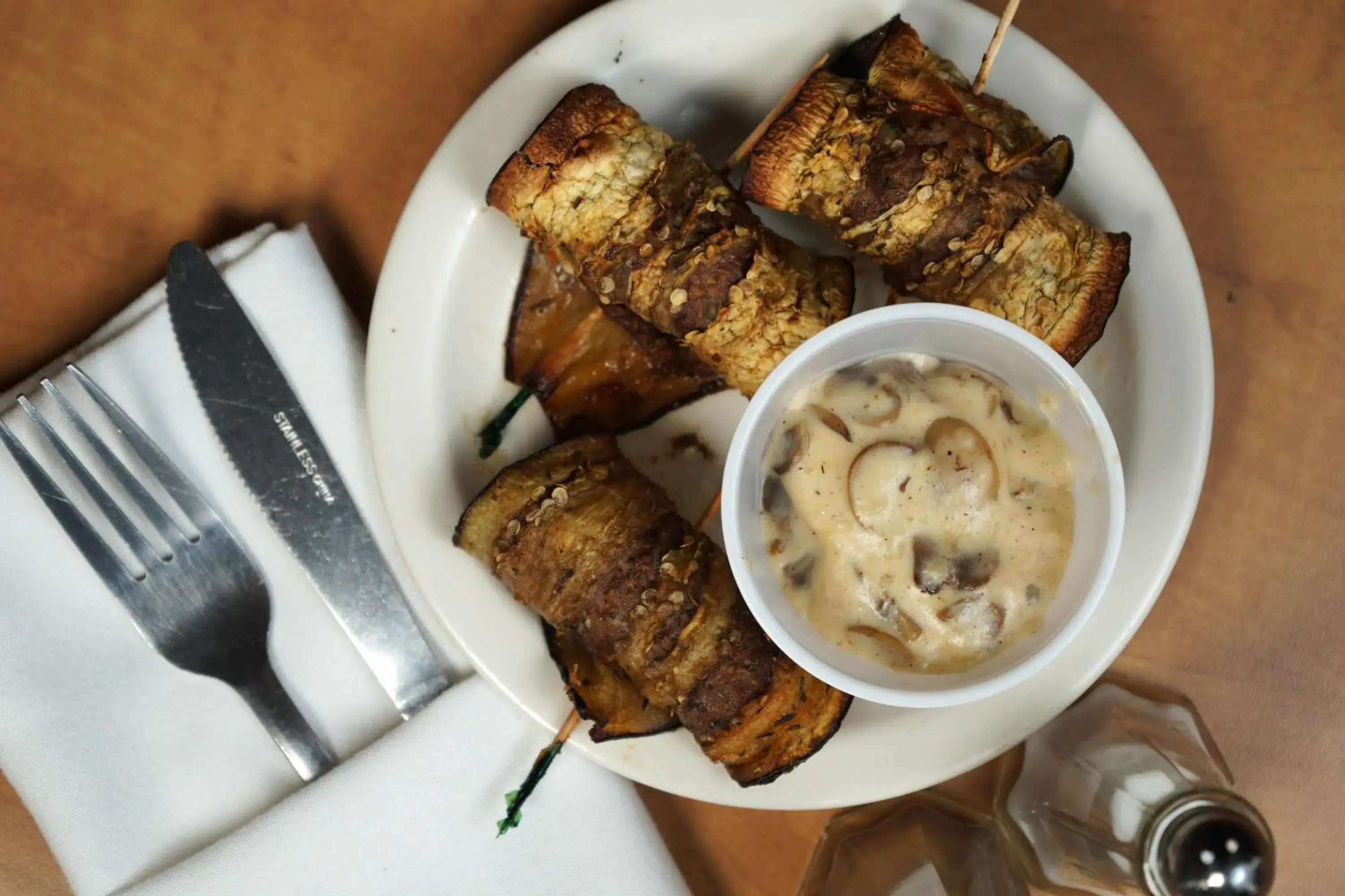 Restaurant/places to eat in Jolly Roger Inn & Resort Restaurant/places to eat in Jolly Roger Inn & Resort