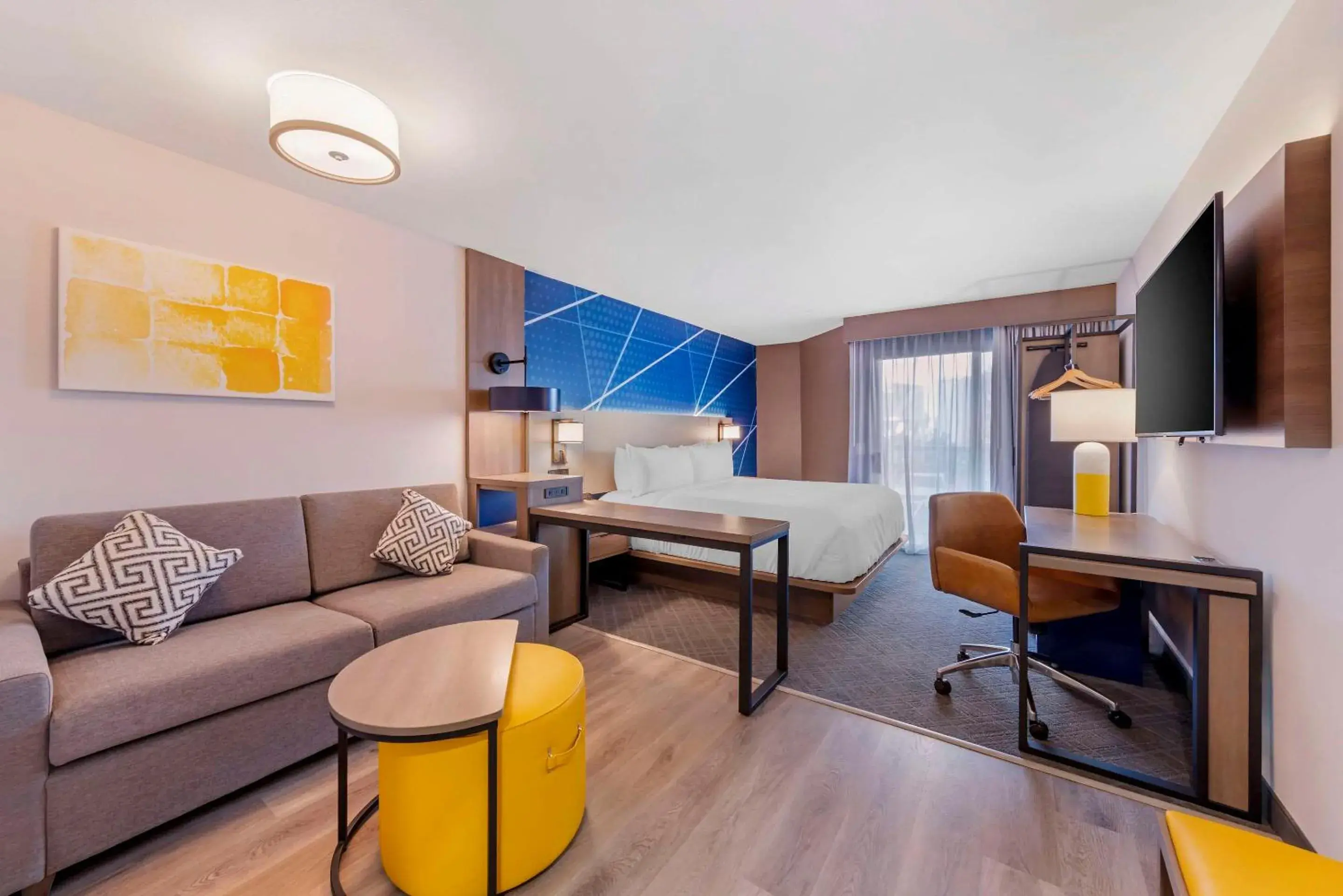 Bedroom, Bed in Comfort Inn & Suites Irvine Spectrum Bedroom, Bed in Comfort Inn & Suites Irvine Spectrum