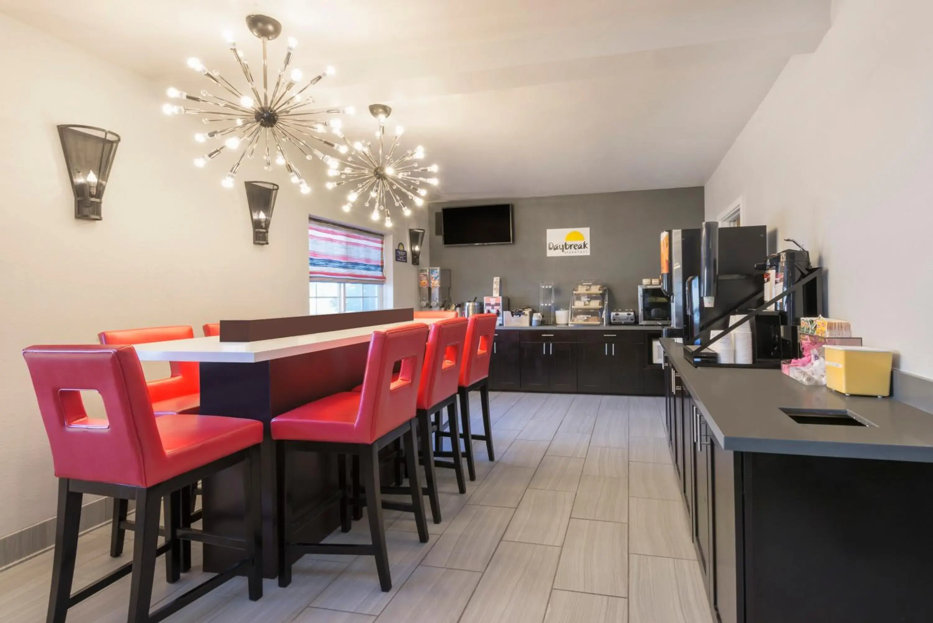 Food in Hotel 1550 - SFO Airport West Food in Hotel 1550 - SFO Airport West