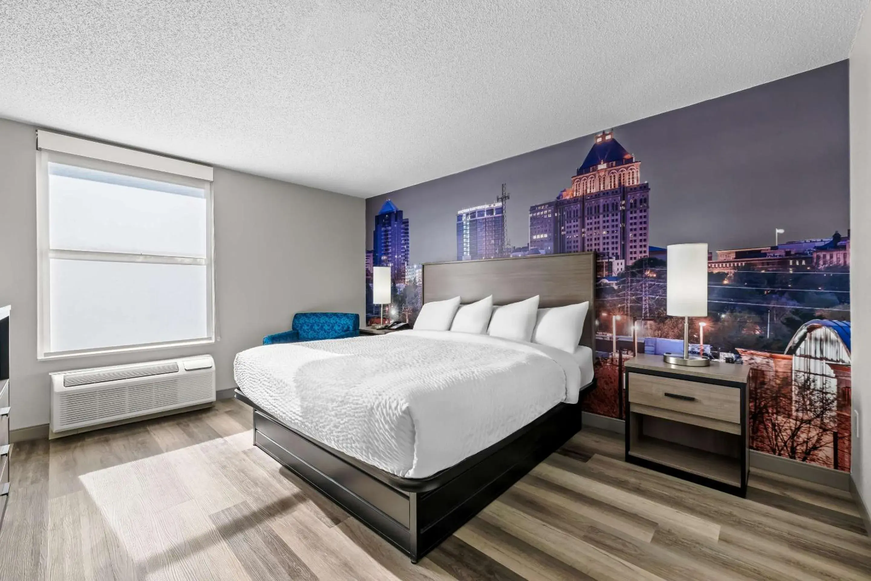 Bedroom in Clarion Pointe I-85 High Point - Archdale Bedroom in Clarion Pointe I-85 High Point - Archdale