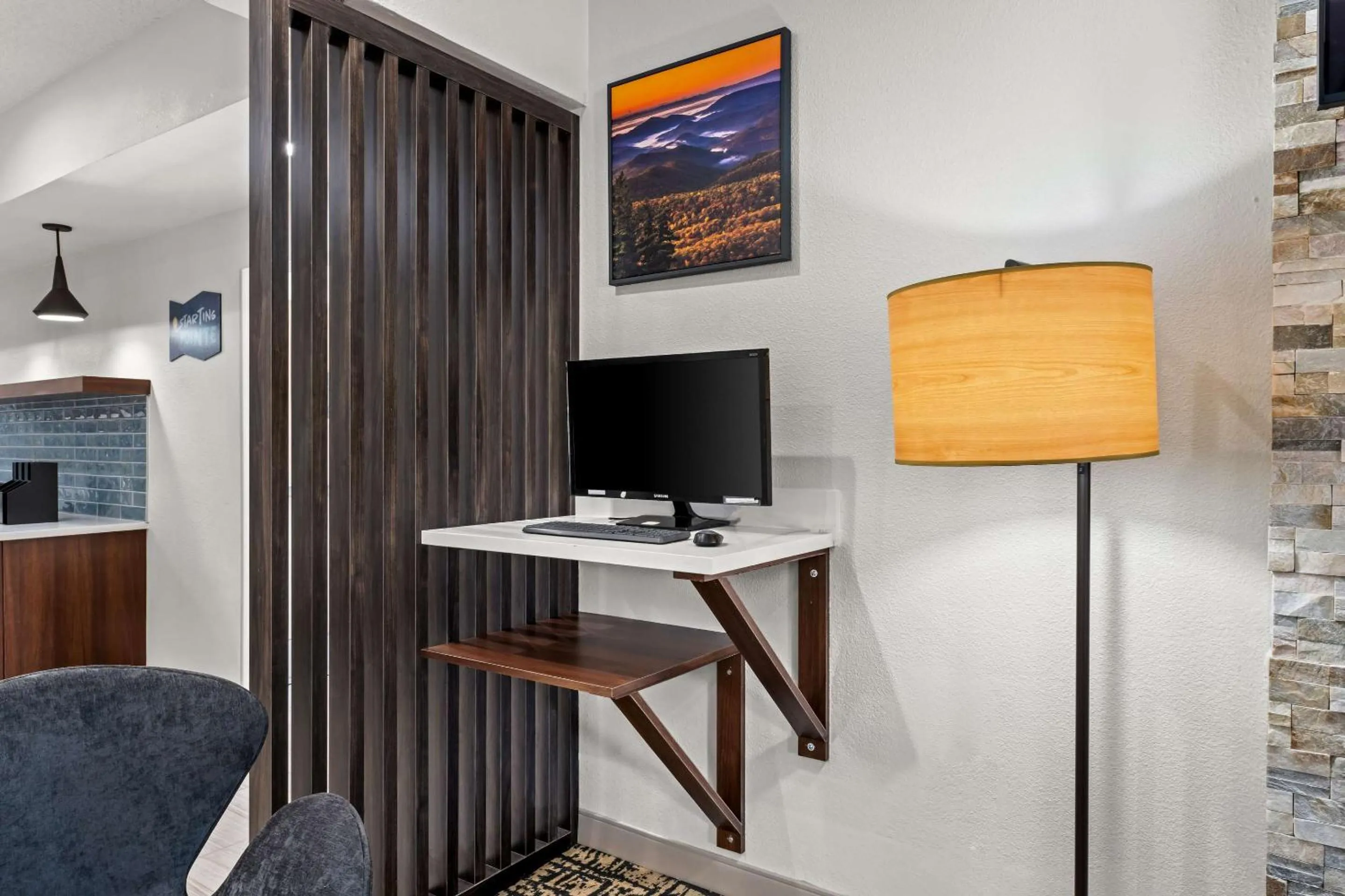 Business facilities in Clarion Pointe I-85 High Point - Archdale