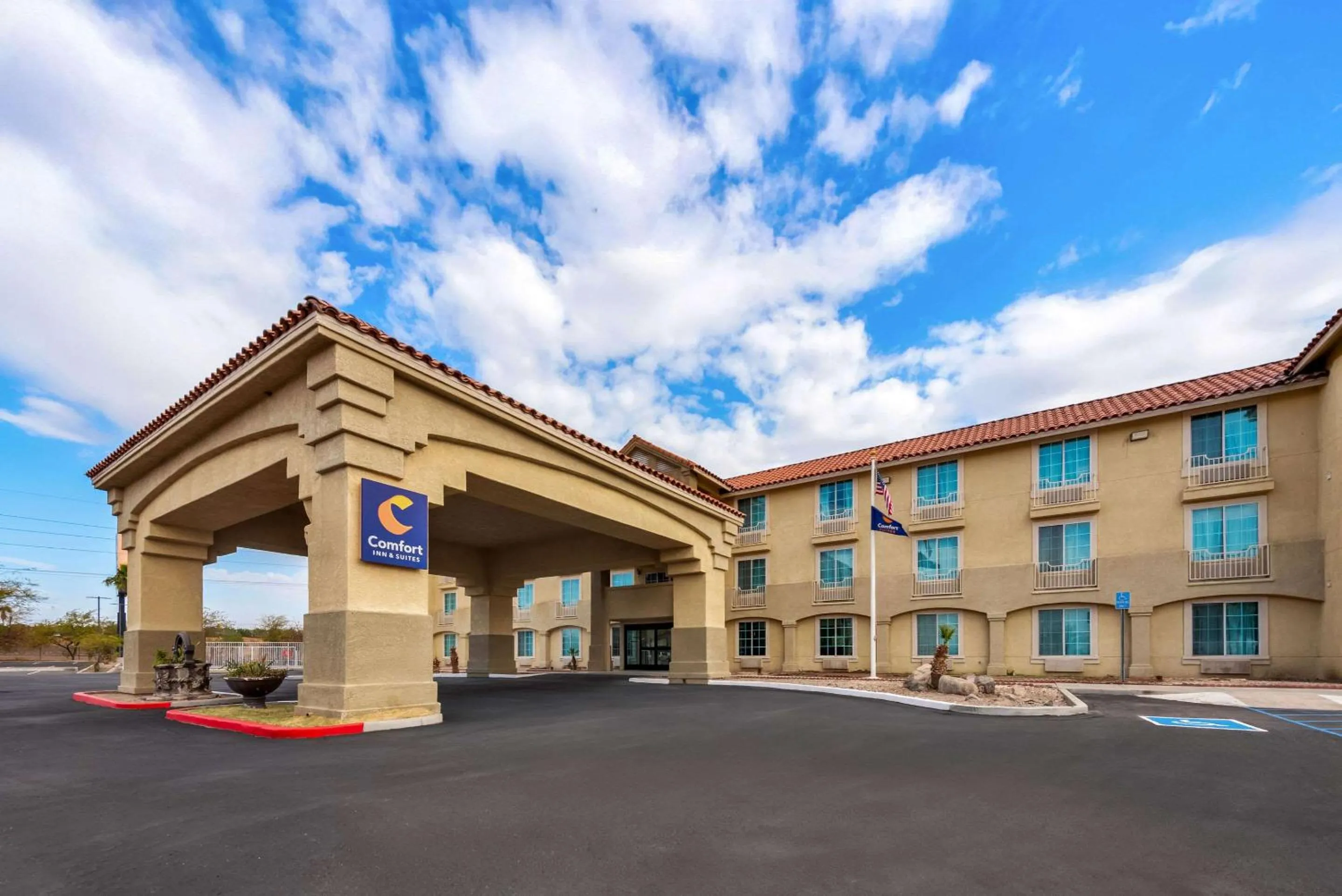 Property building in Comfort Inn & Suites El Centro I-8