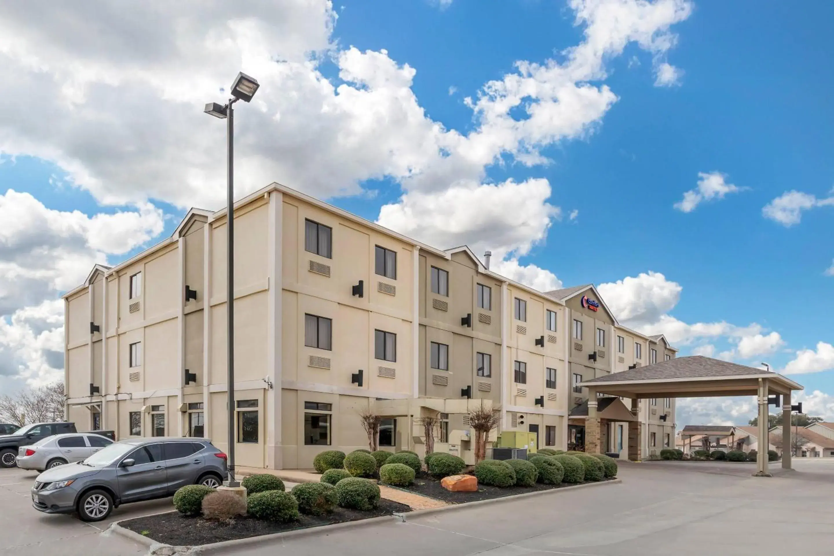 Property building in Comfort Suites Brenham Property building in Comfort Suites Brenham