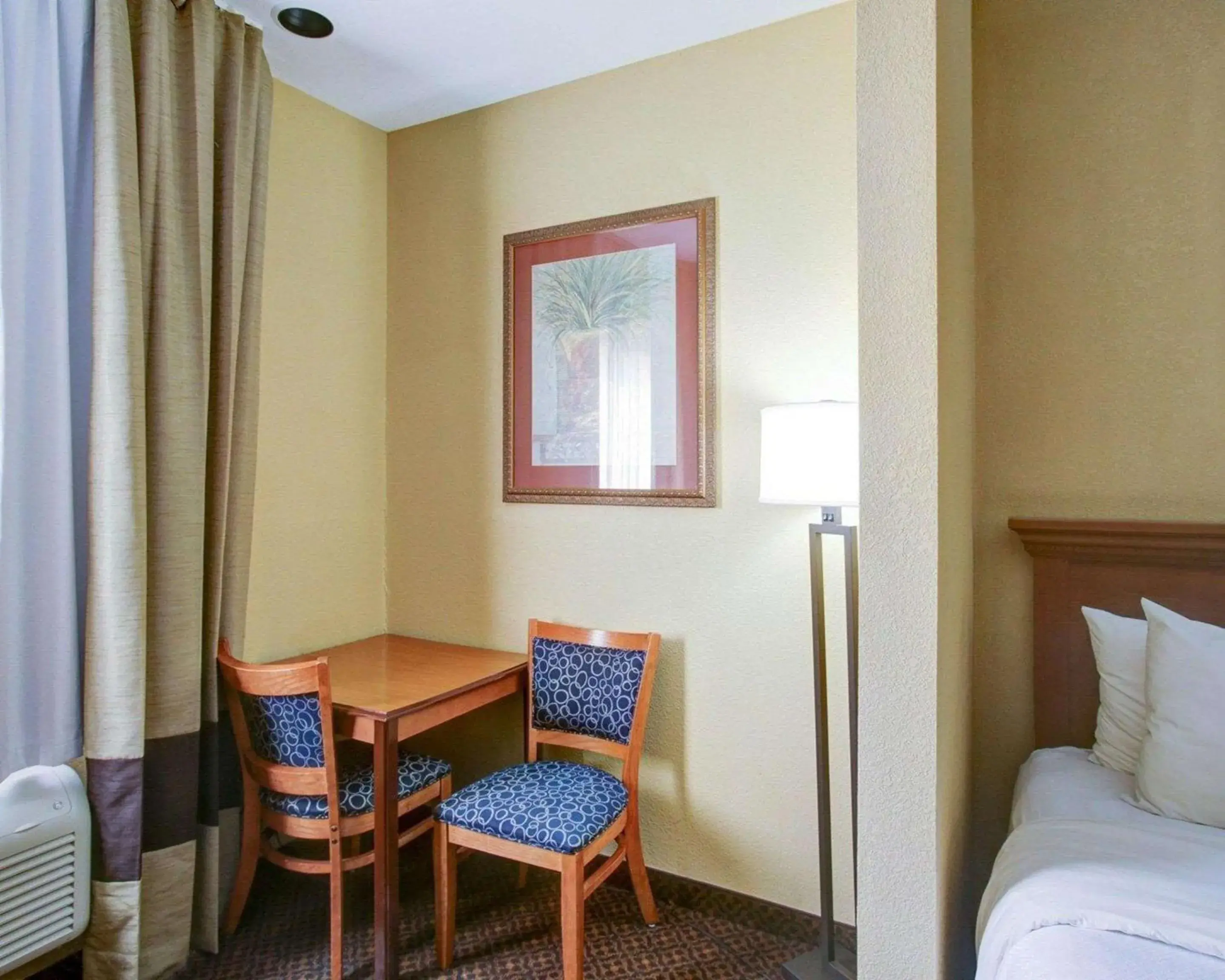 Photo of the whole room, Bed in Comfort Suites Brenham Photo of the whole room, Bed in Comfort Suites Brenham