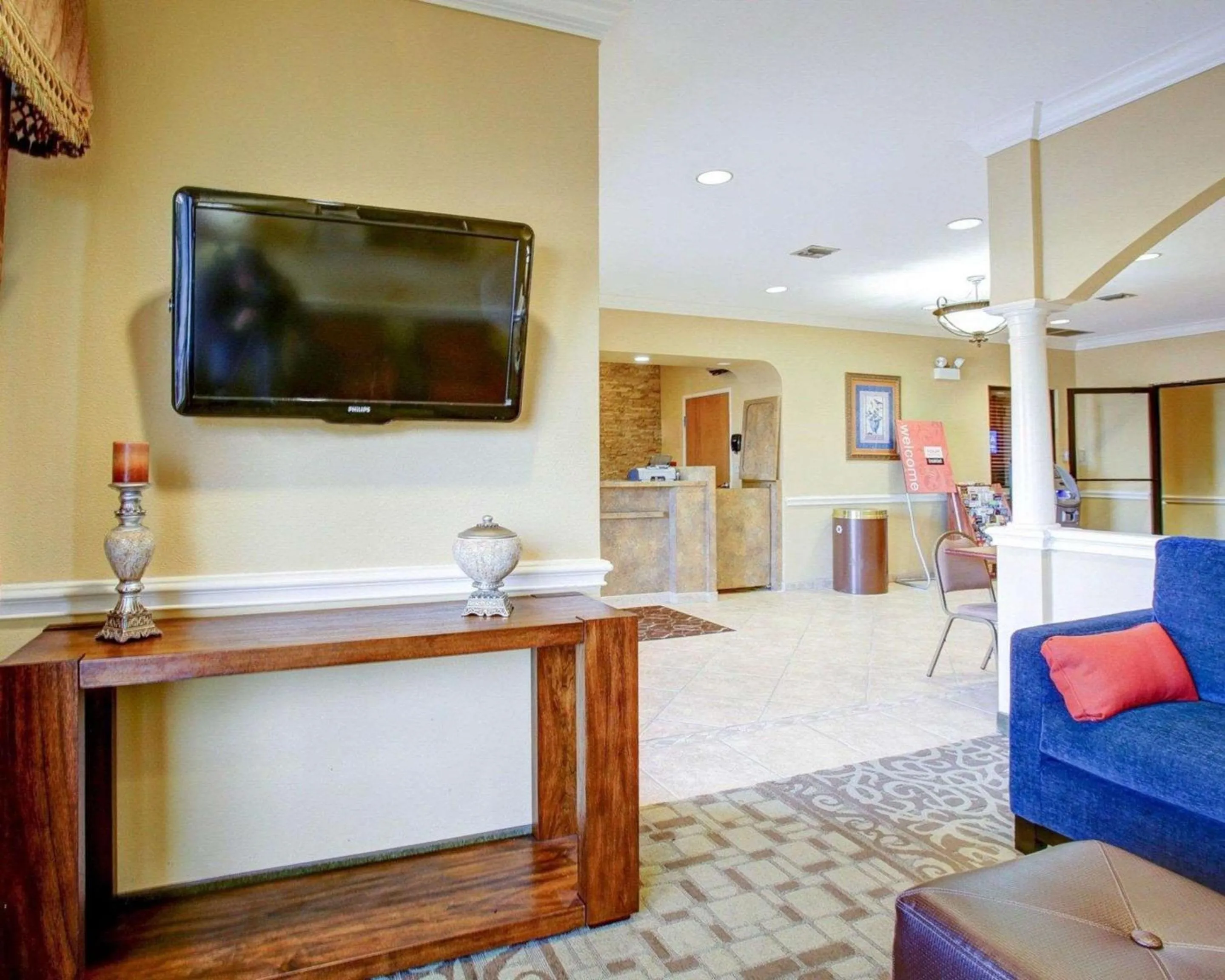 Lobby or reception in Comfort Suites Brenham