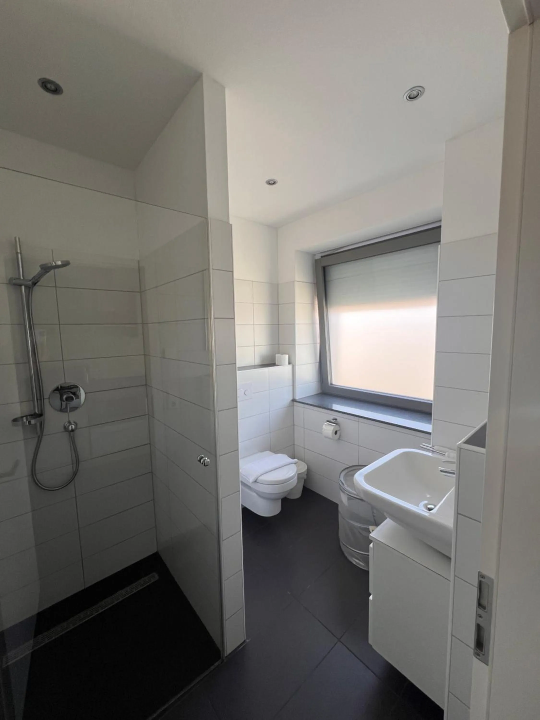 Shower in New Age Boardinghaus