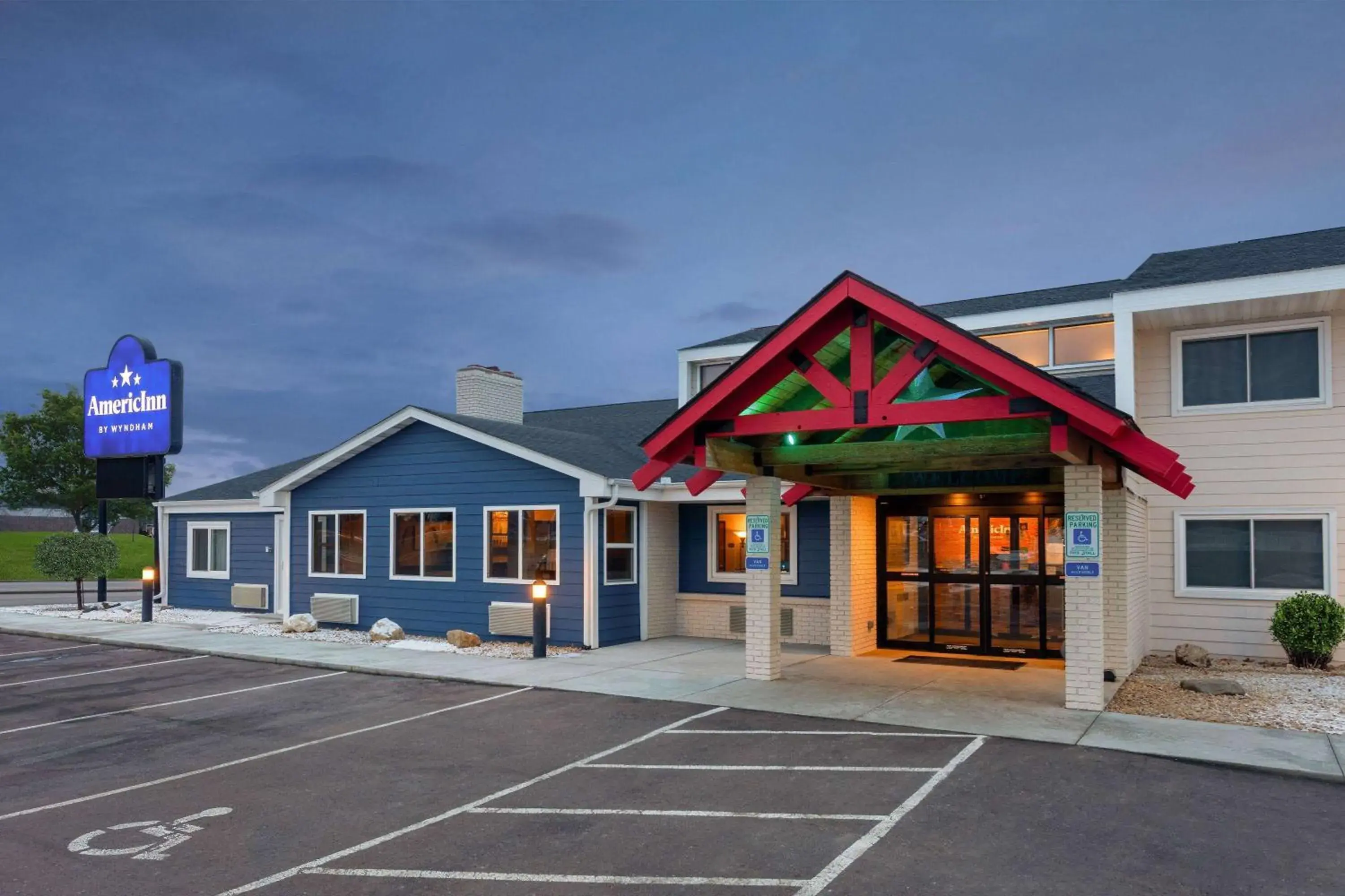 AmericInn by Wyndham New Richmond AmericInn by Wyndham New Richmond