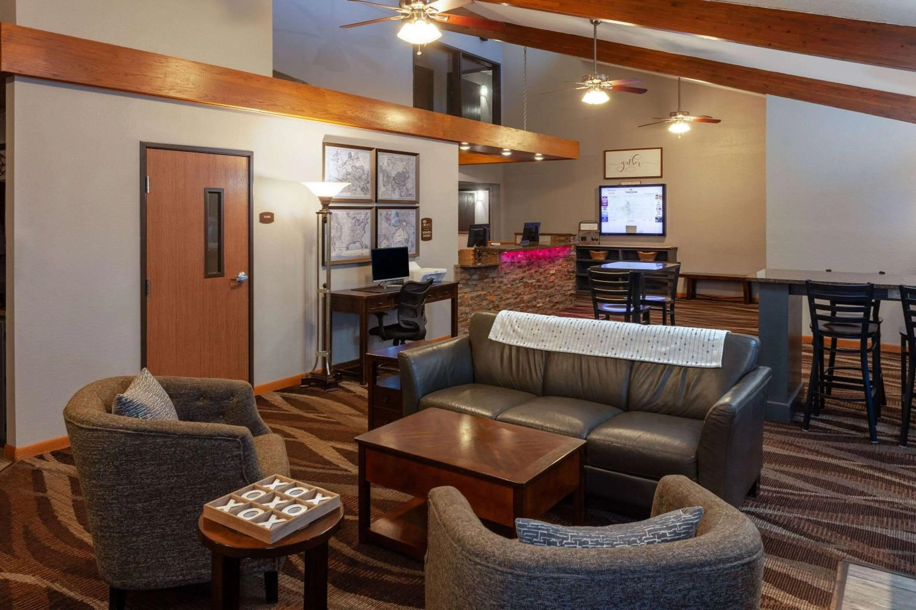 Lobby or reception in AmericInn by Wyndham New Richmond