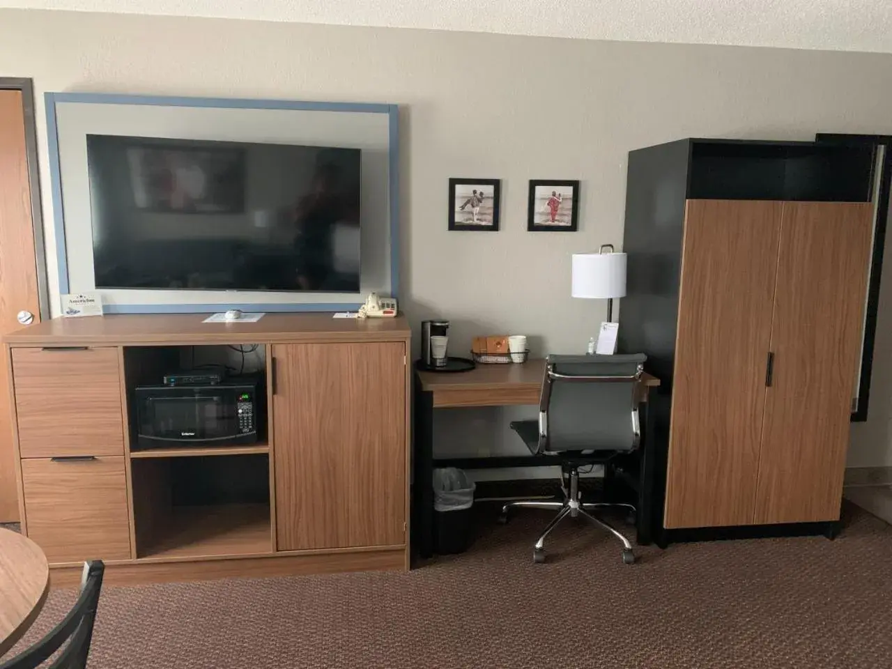 Queen Room with Two Queen Beds - Non-Smoking in AmericInn by Wyndham New Richmond Queen Room with Two Queen Beds - Non-Smoking in AmericInn by Wyndham New Richmond