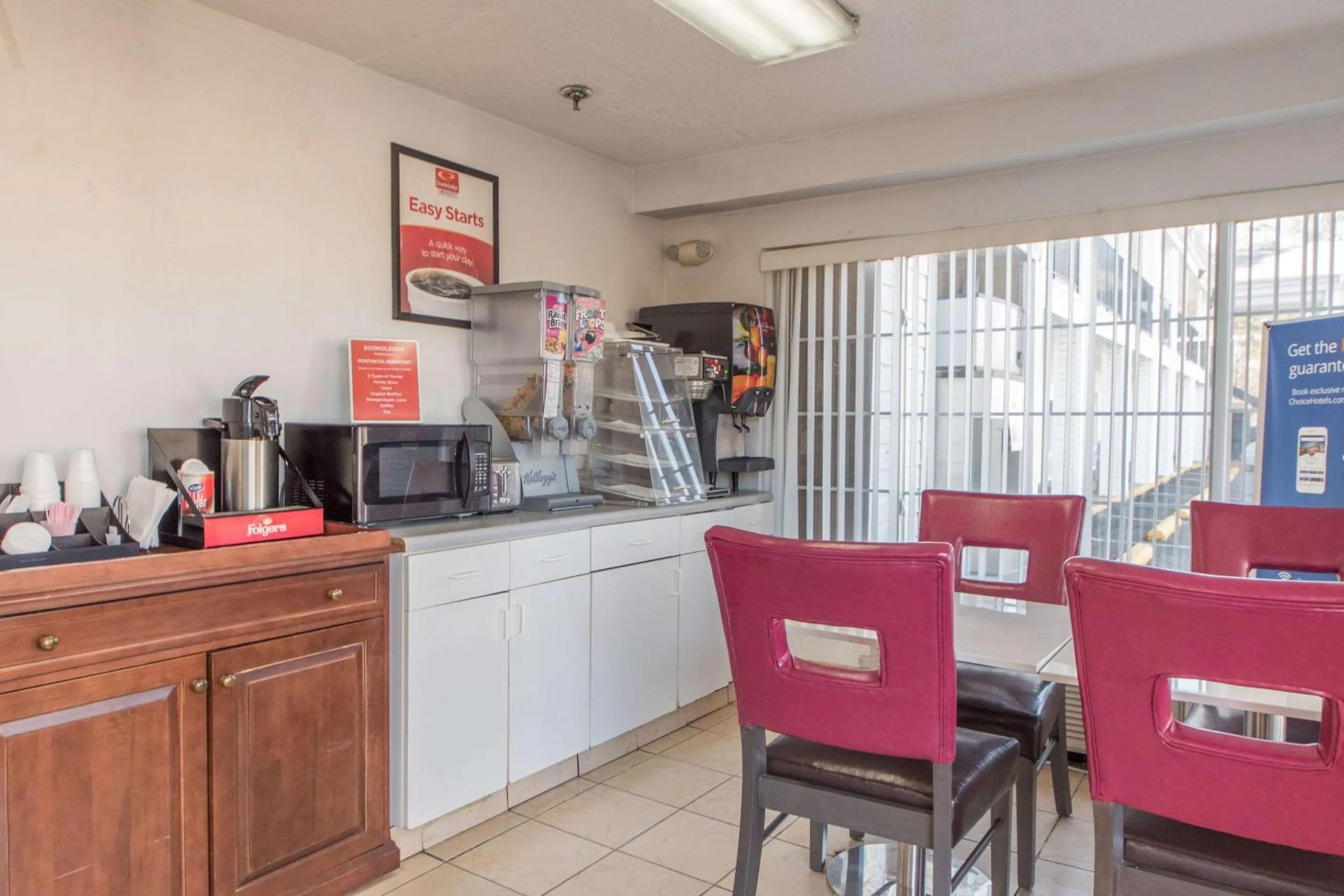 Restaurant/places to eat in Econo Lodge Ruther Glen