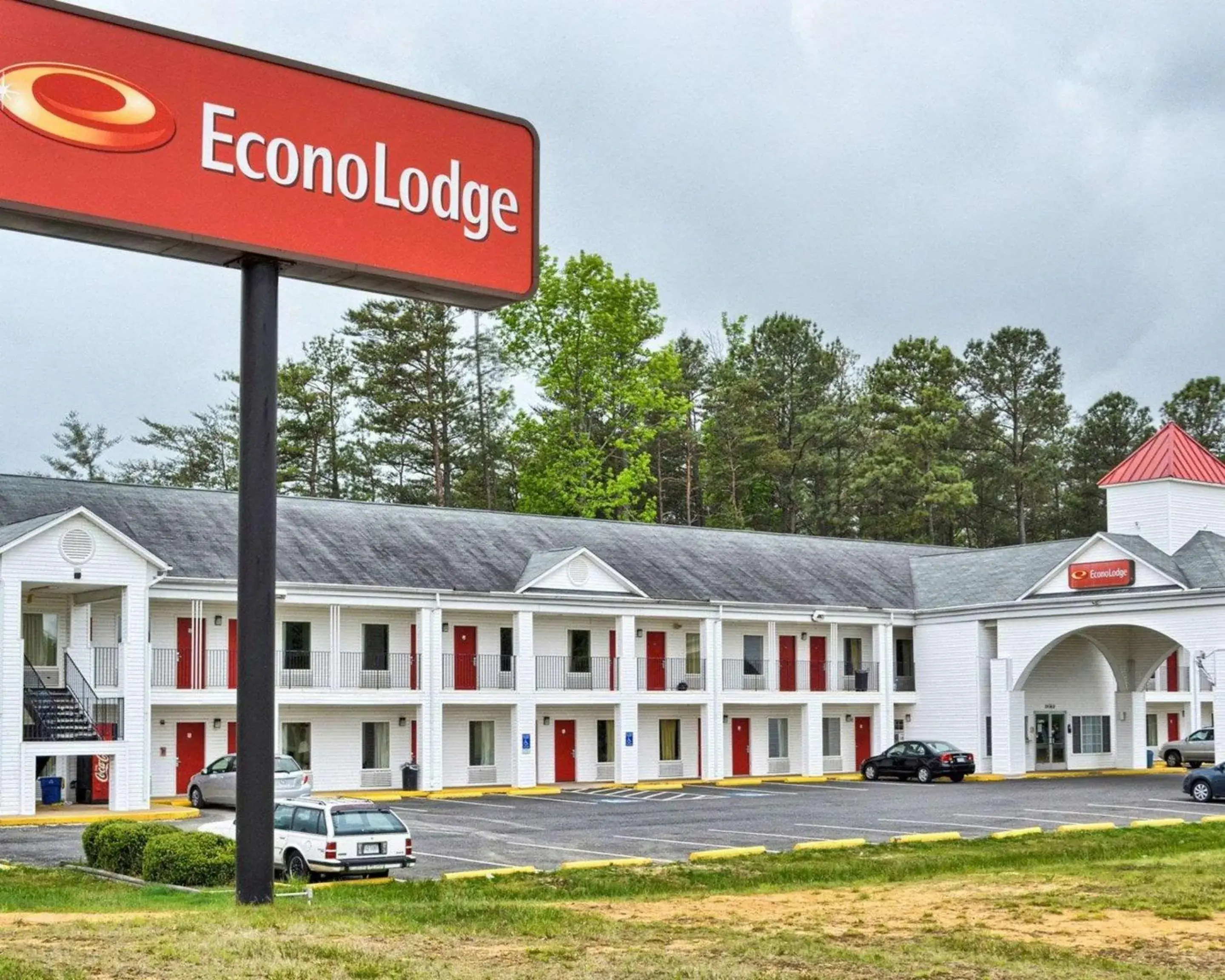 Property building in Econo Lodge Ruther Glen Property building in Econo Lodge Ruther Glen