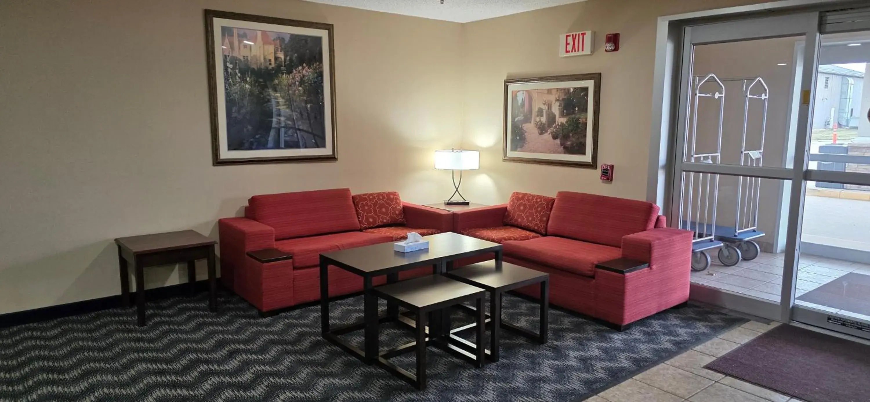 Lobby or reception in Quality Inn & Suites Eldridge Davenport North Lobby or reception in Quality Inn & Suites Eldridge Davenport North