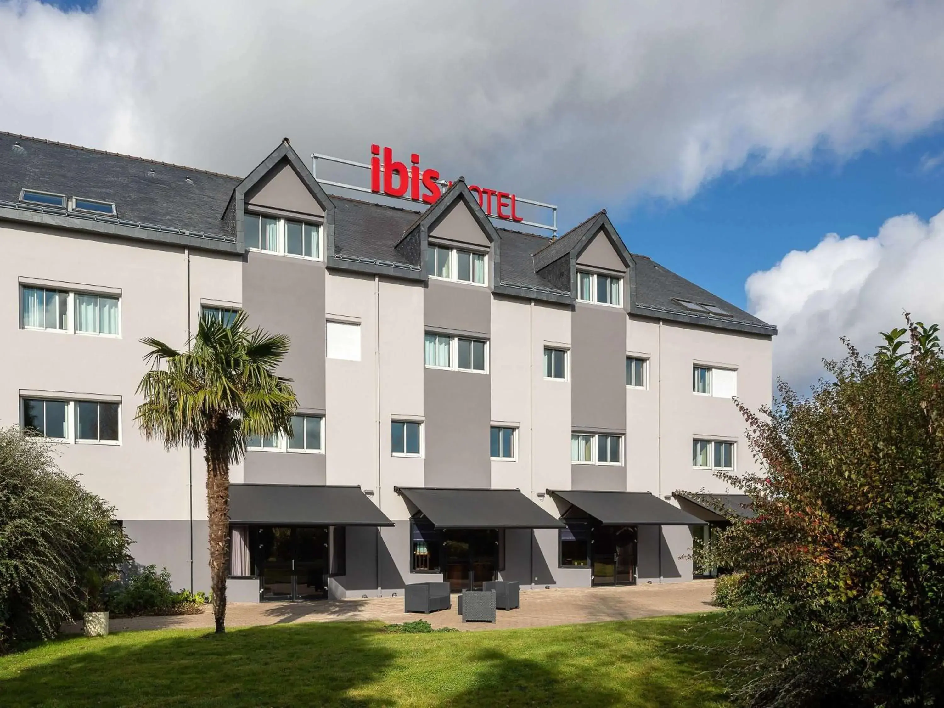 Property building in ibis Quimperle Property building in ibis Quimperle