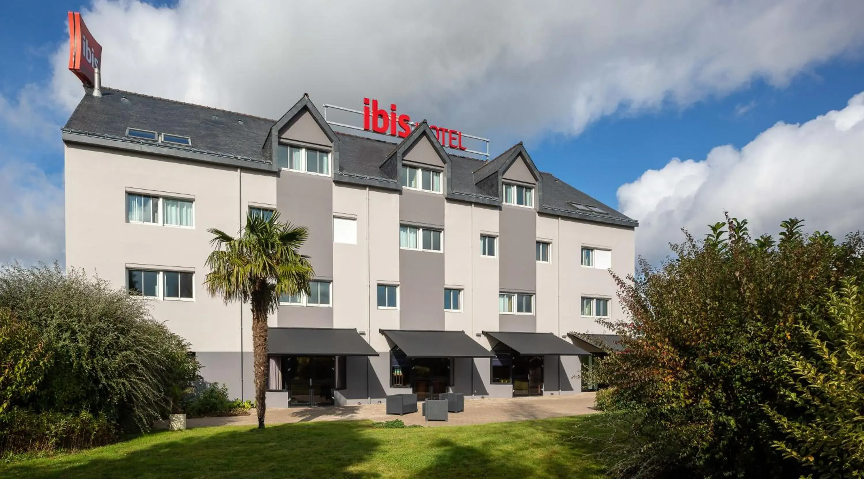 Property building in ibis Quimperle Property building in ibis Quimperle