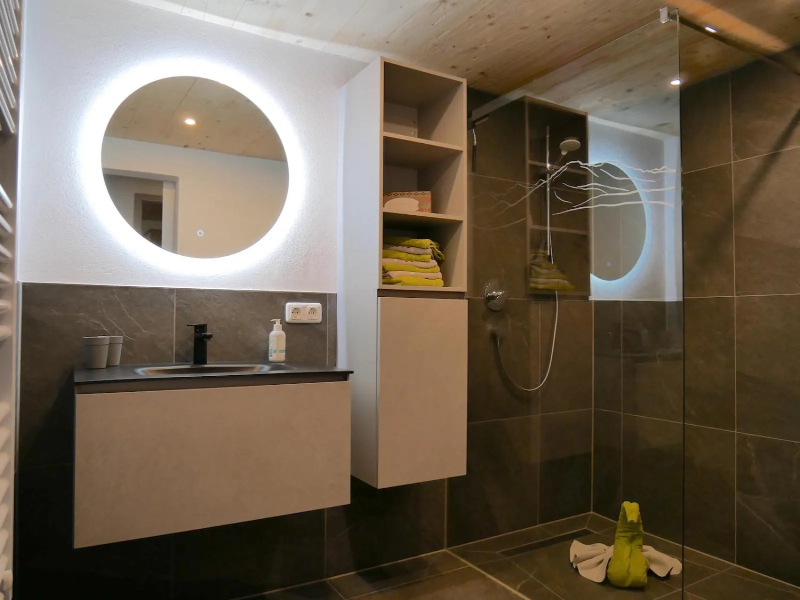 Shower in Haus Edelweiß