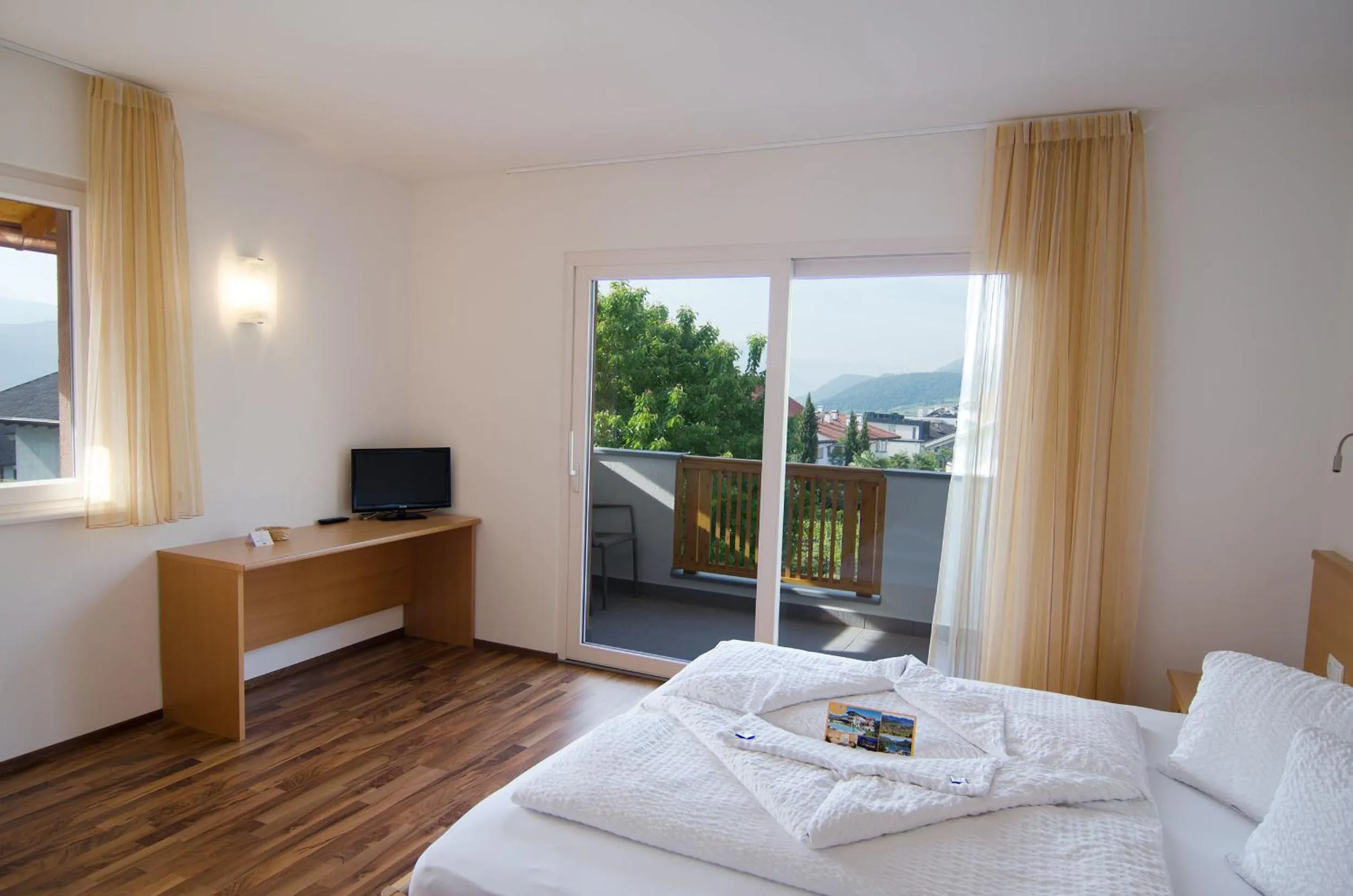 Photo of the whole room in Garni Hotel Peterlinhof