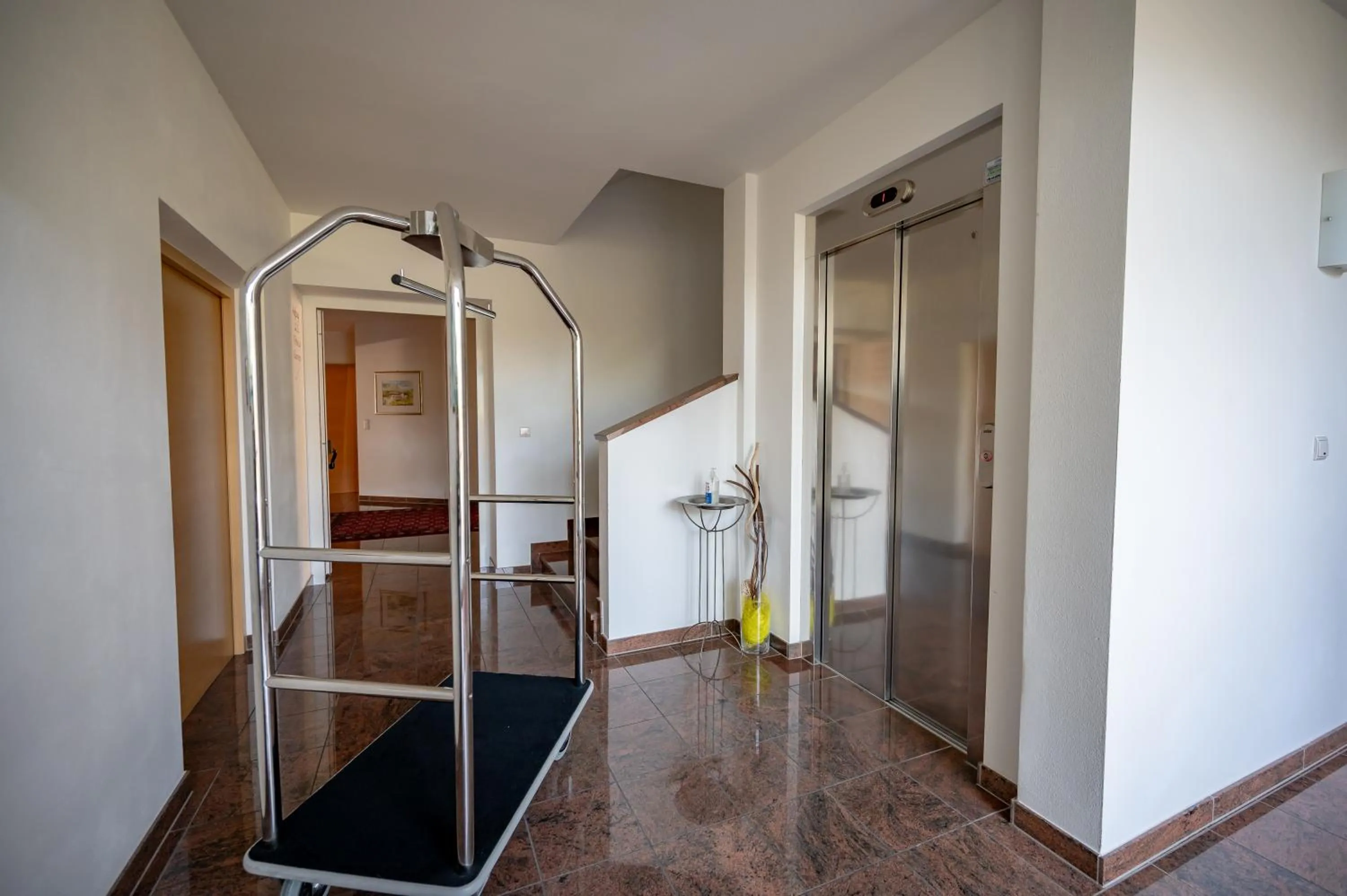 elevator in Garni Hotel Peterlinhof