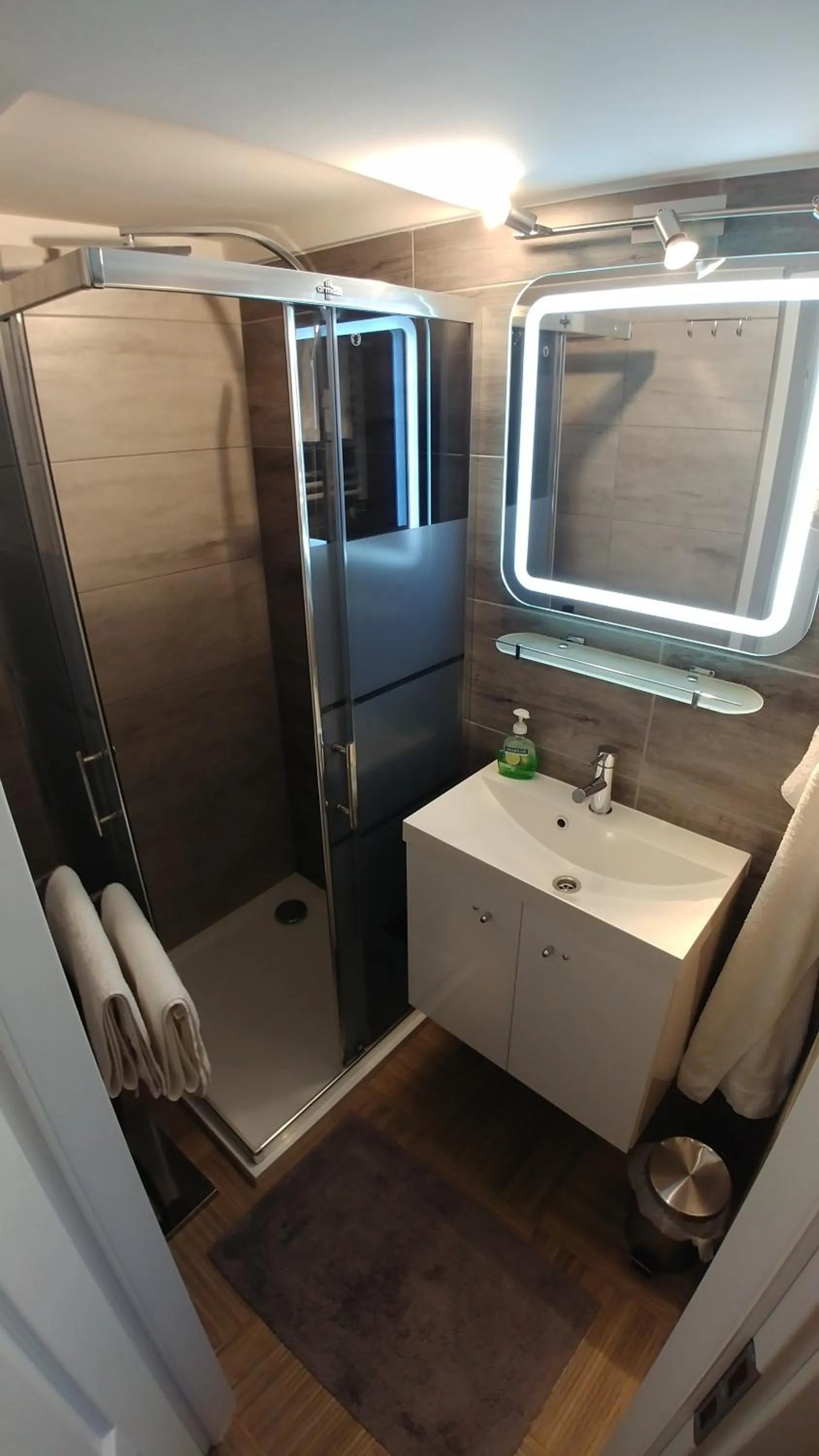 Shower in Mostowa 3