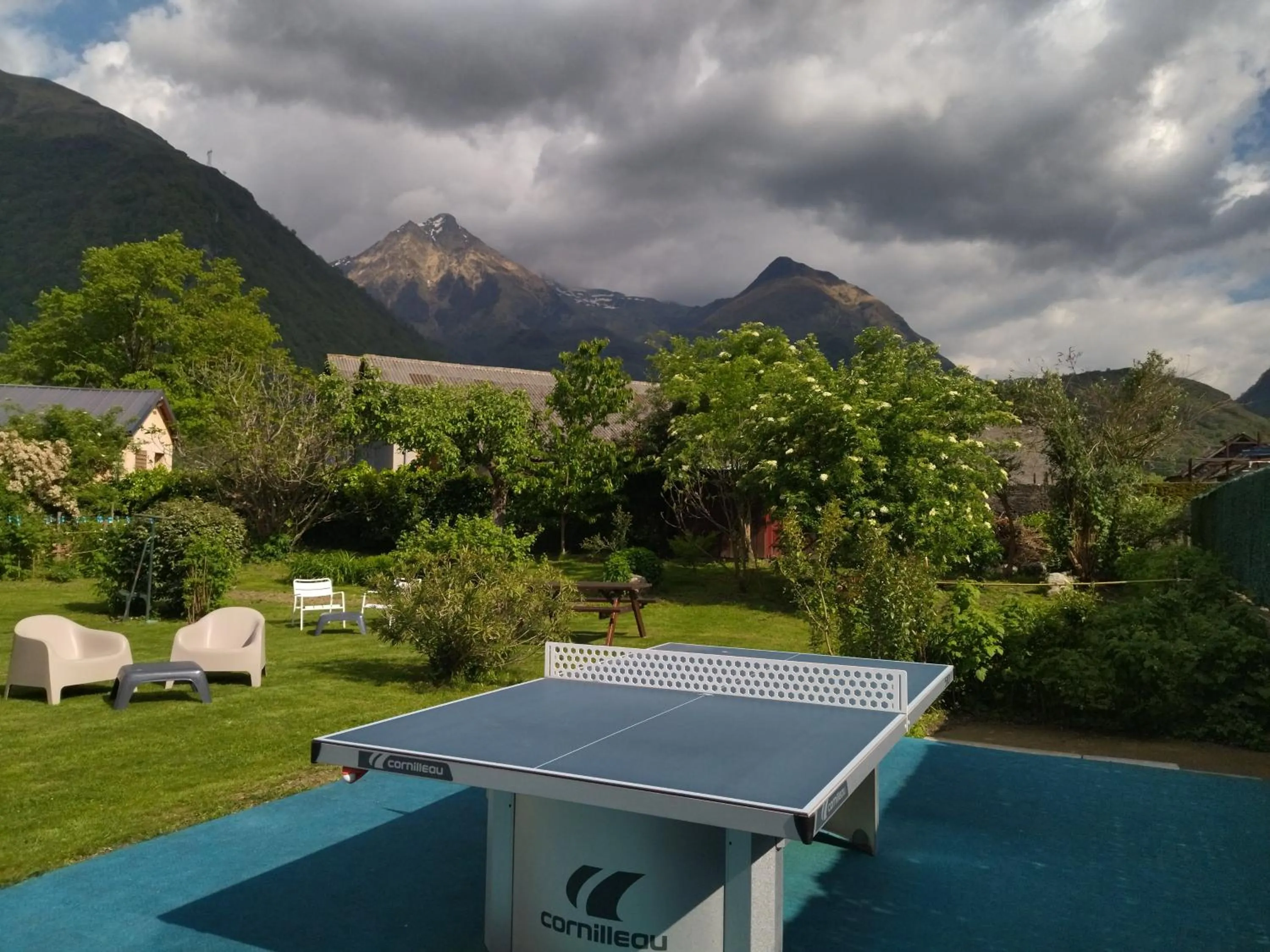Garden in Hôtel de la Gare