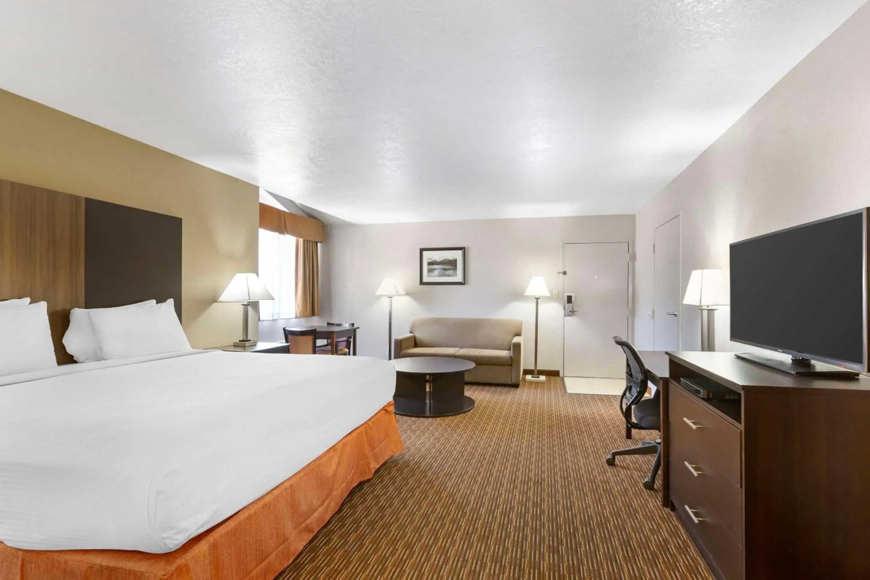 Bedroom, Bed in Best Western Sawmill Inn Bedroom, Bed in Best Western Sawmill Inn