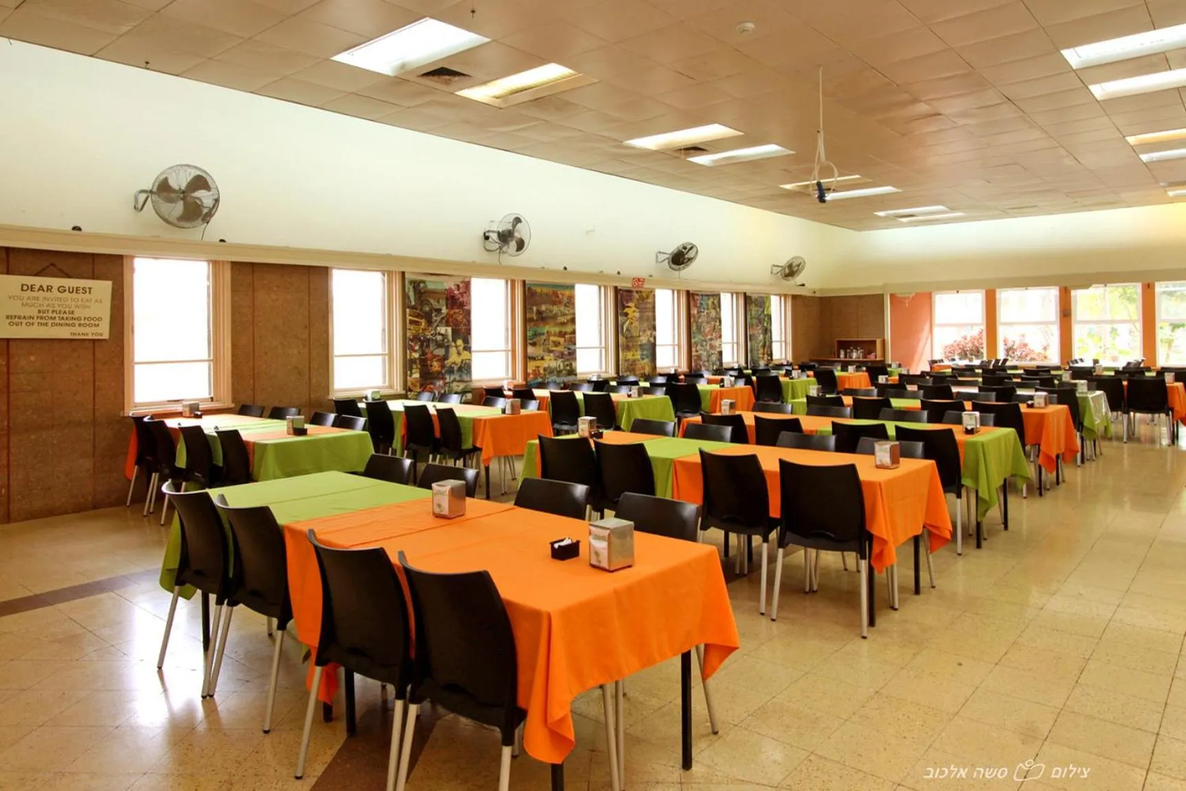 Restaurant/places to eat in Degania Bet Kibbutz Country Lodging