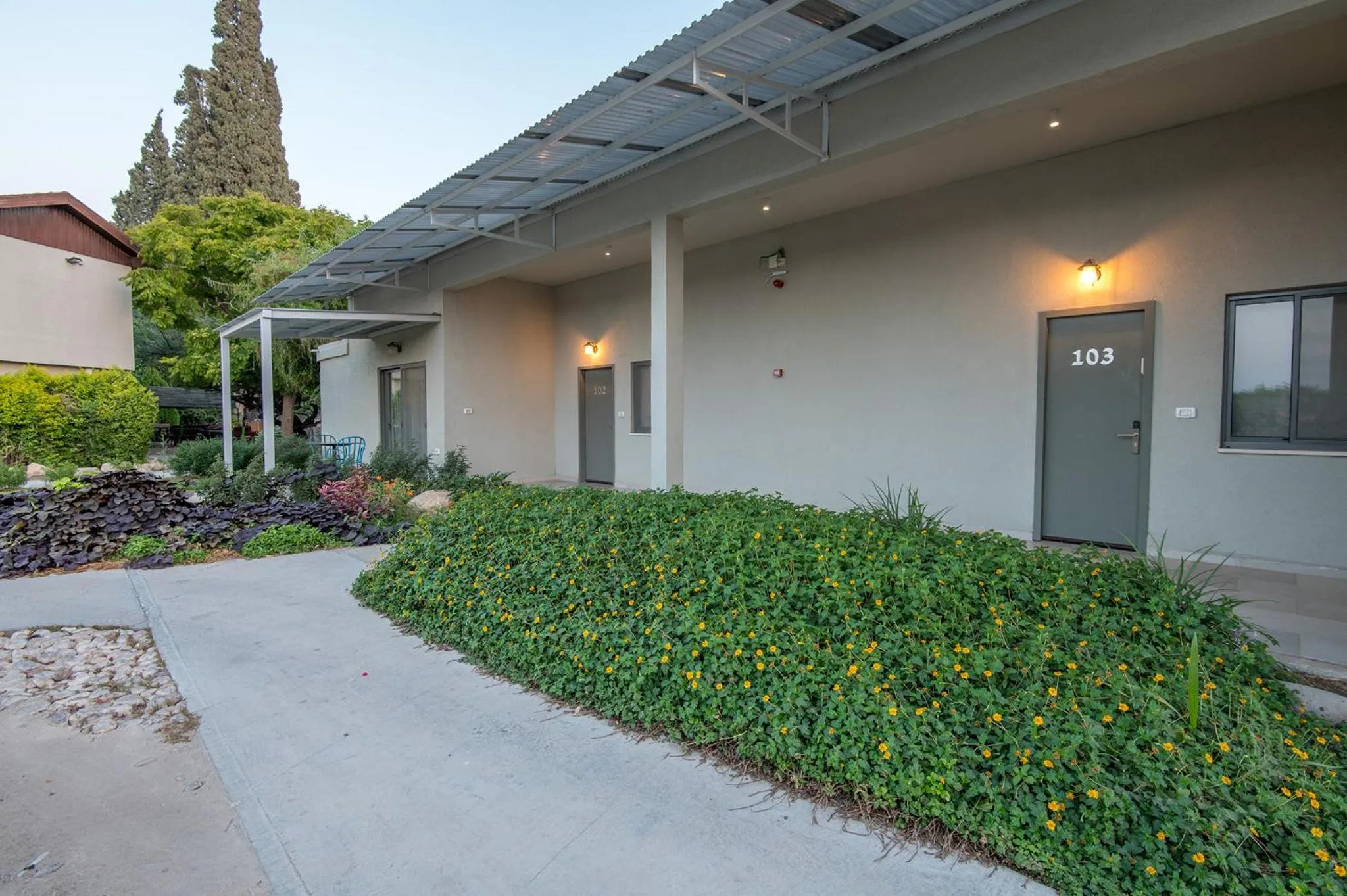 Garden view in Degania Bet Kibbutz Country Lodging