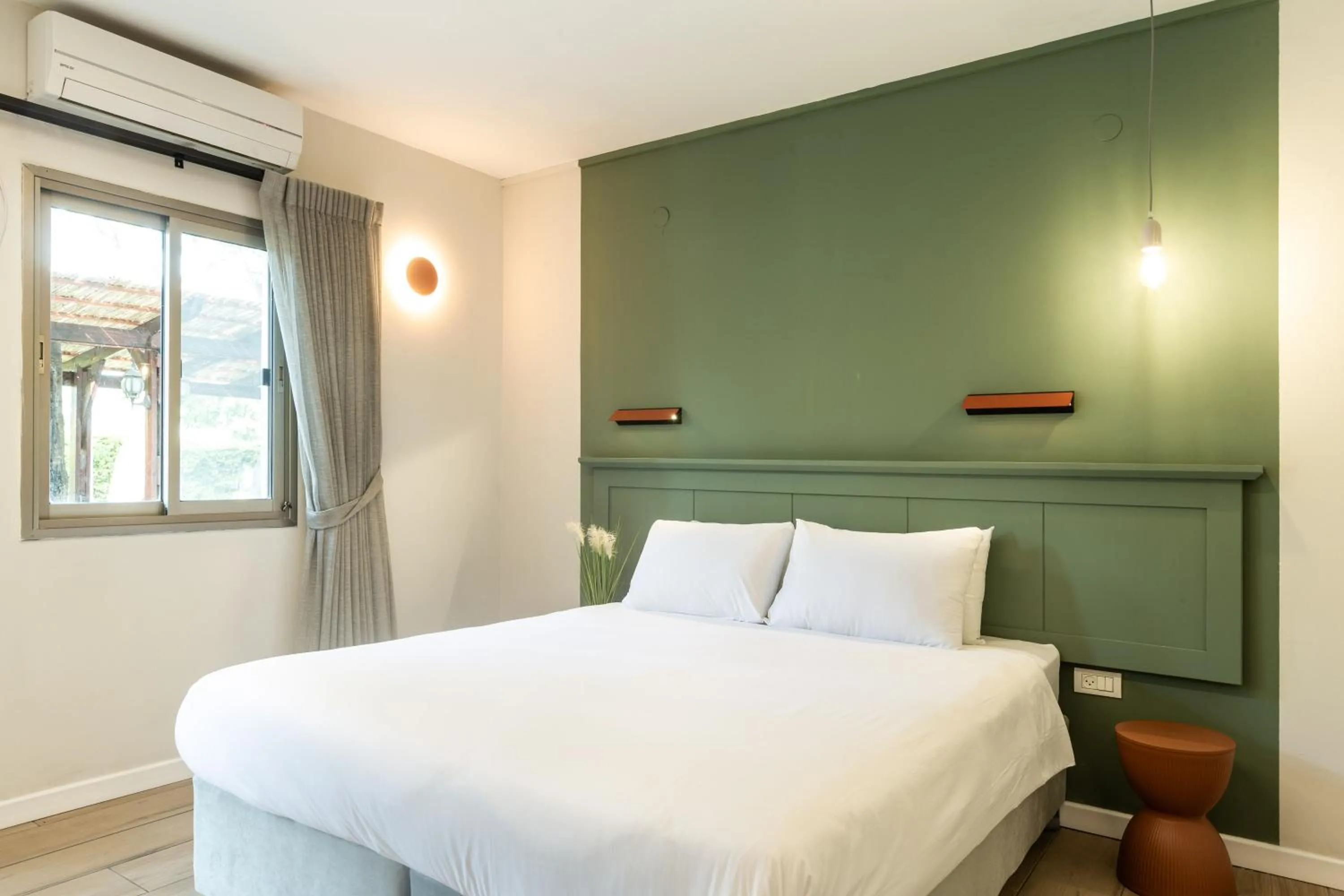 Bedroom, Bed in Degania Bet Kibbutz Country Lodging