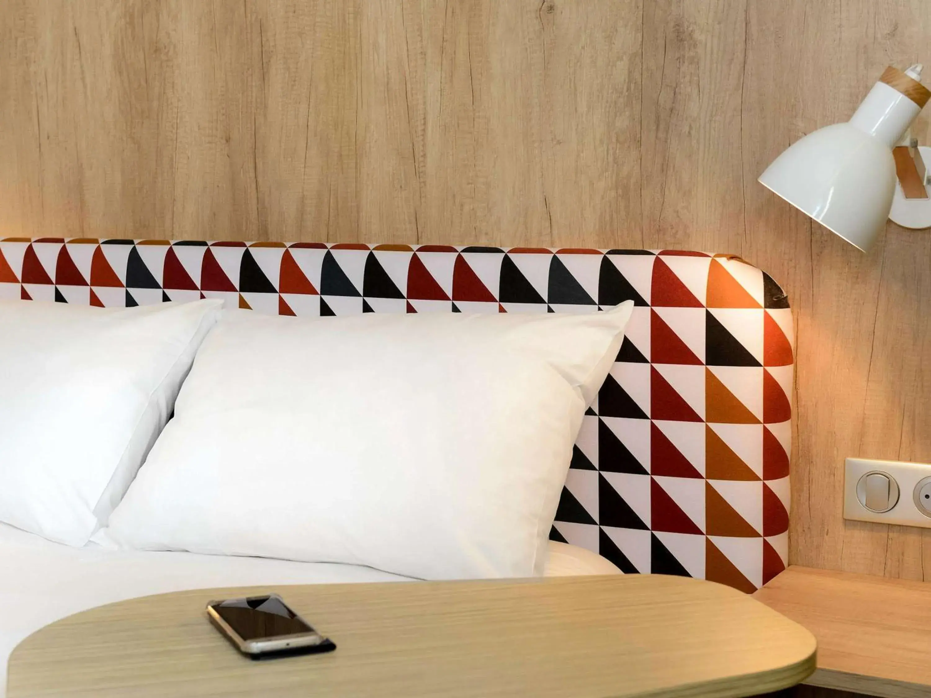 Bedroom, Bed in ibis Styles Caen Centre Historique Bedroom, Bed in ibis Styles Caen Centre Historique
