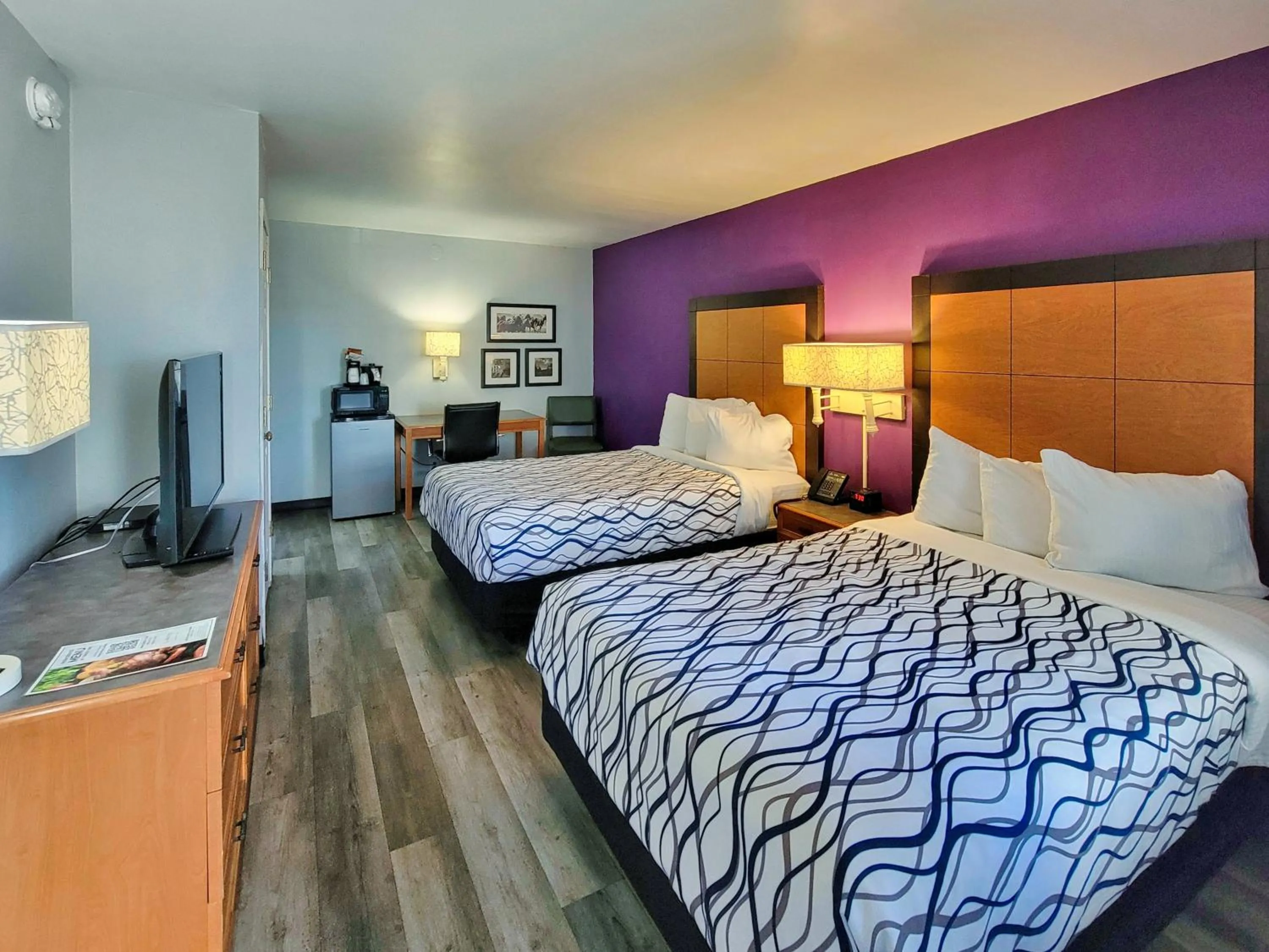 Bed in La Quinta Inn by Wyndham Amarillo West Medical Center