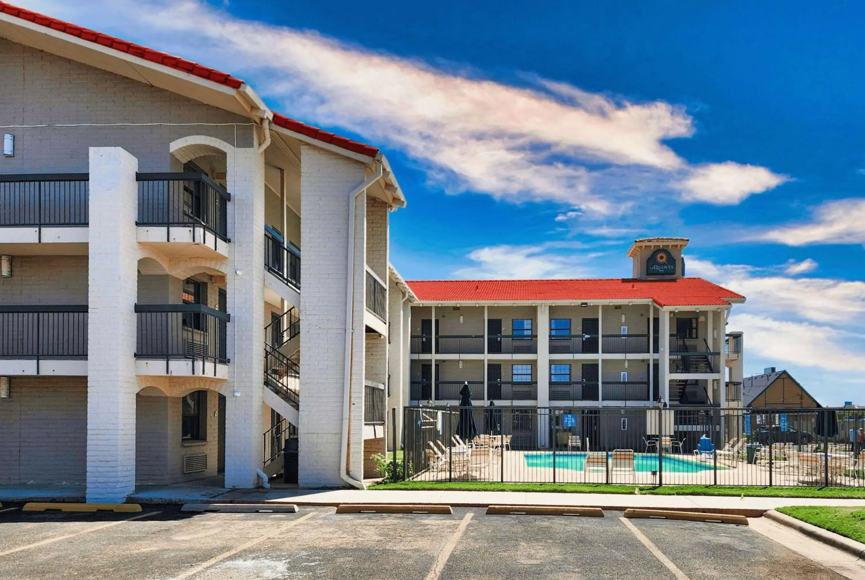 Pool view in La Quinta Inn by Wyndham Amarillo West Medical Center Pool view in La Quinta Inn by Wyndham Amarillo West Medical Center